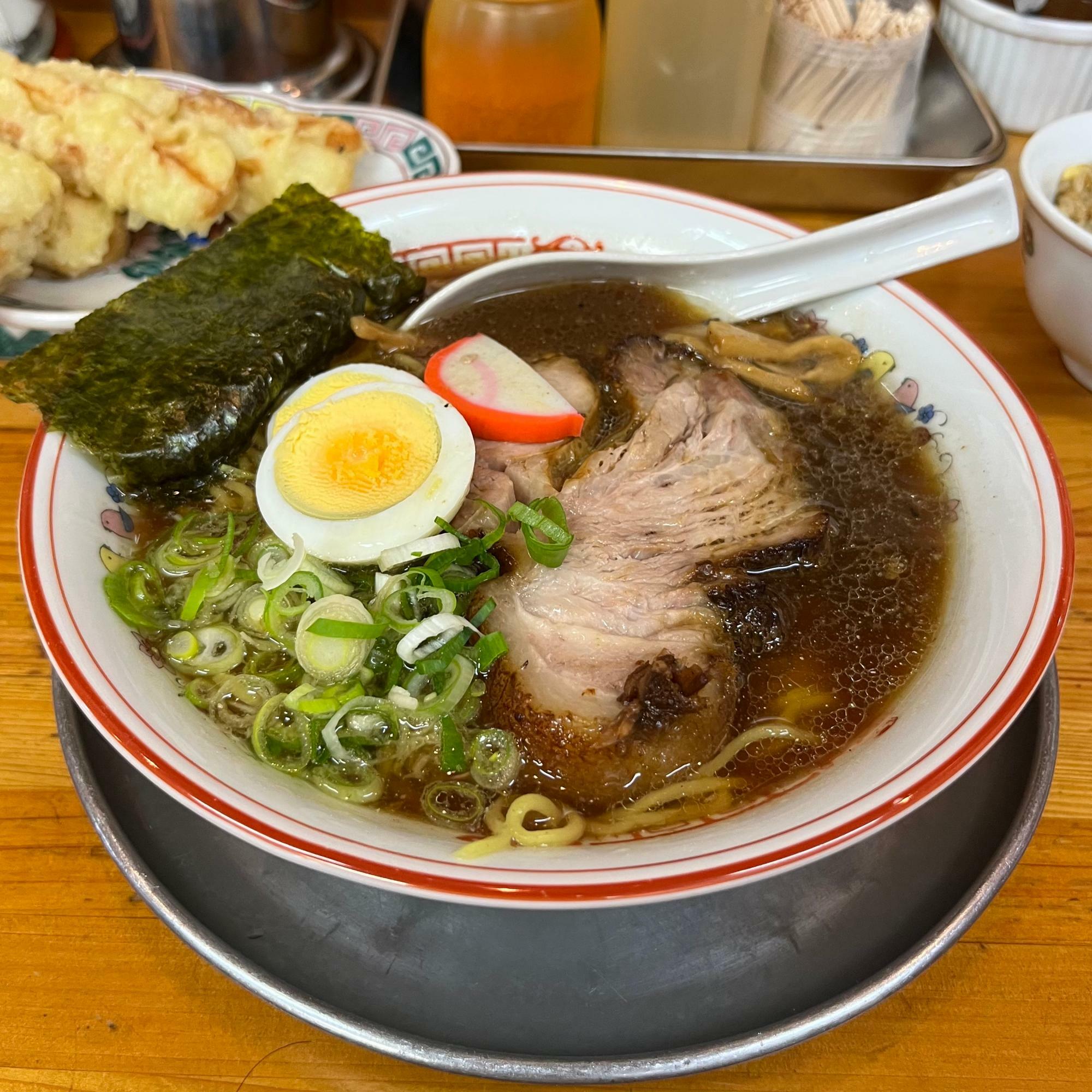 ラーメン710円