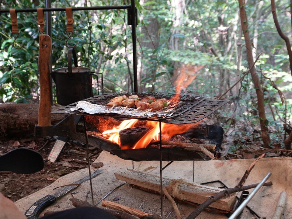 たき火台を使ったたき火で焼き鳥