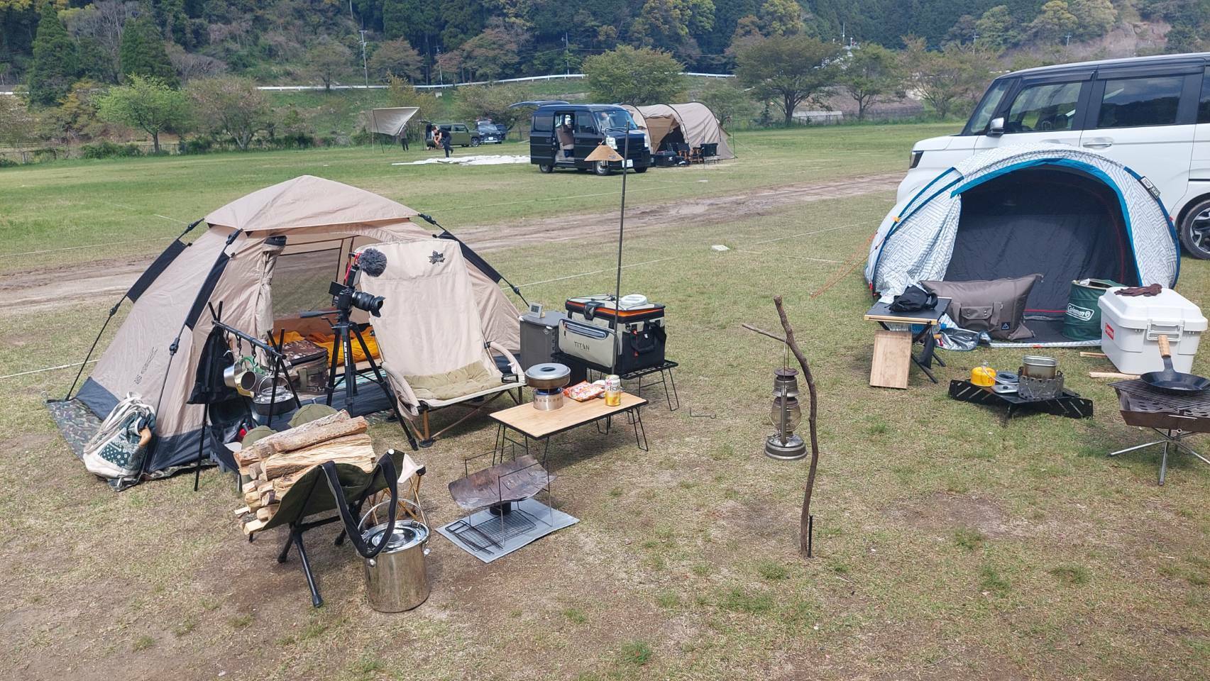 ソロキャンプの現実】土日でも混み合うキャンプ場。本当の意味でソロ