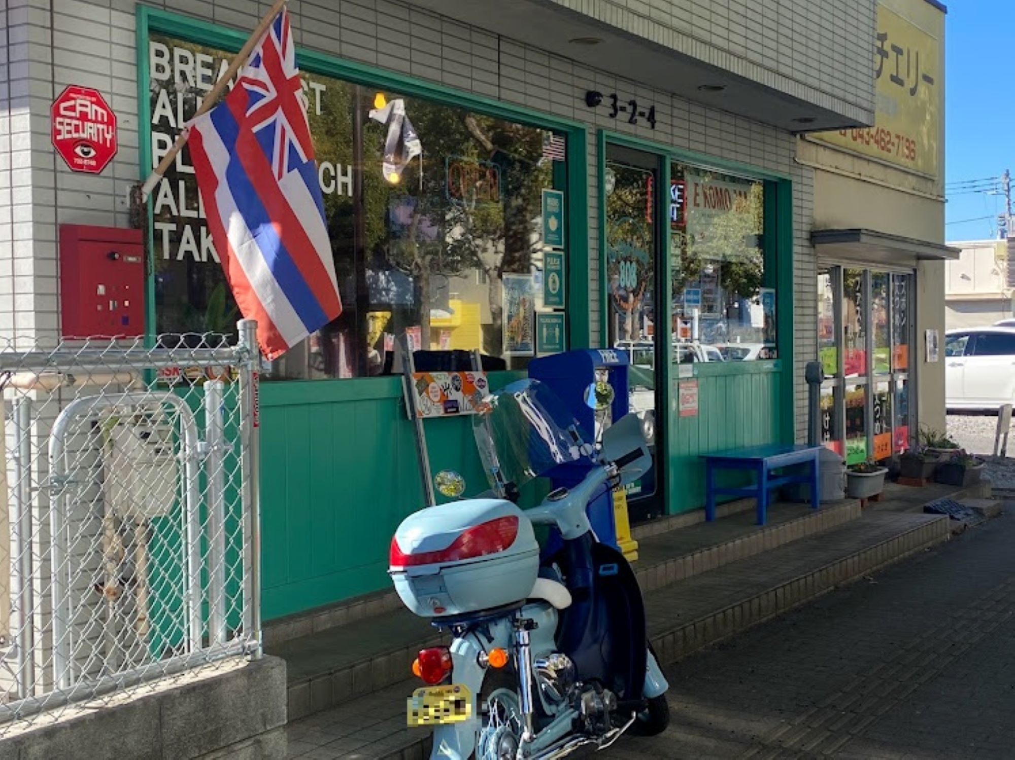 アメリカンバイクが似合いそうなおしゃれなお店