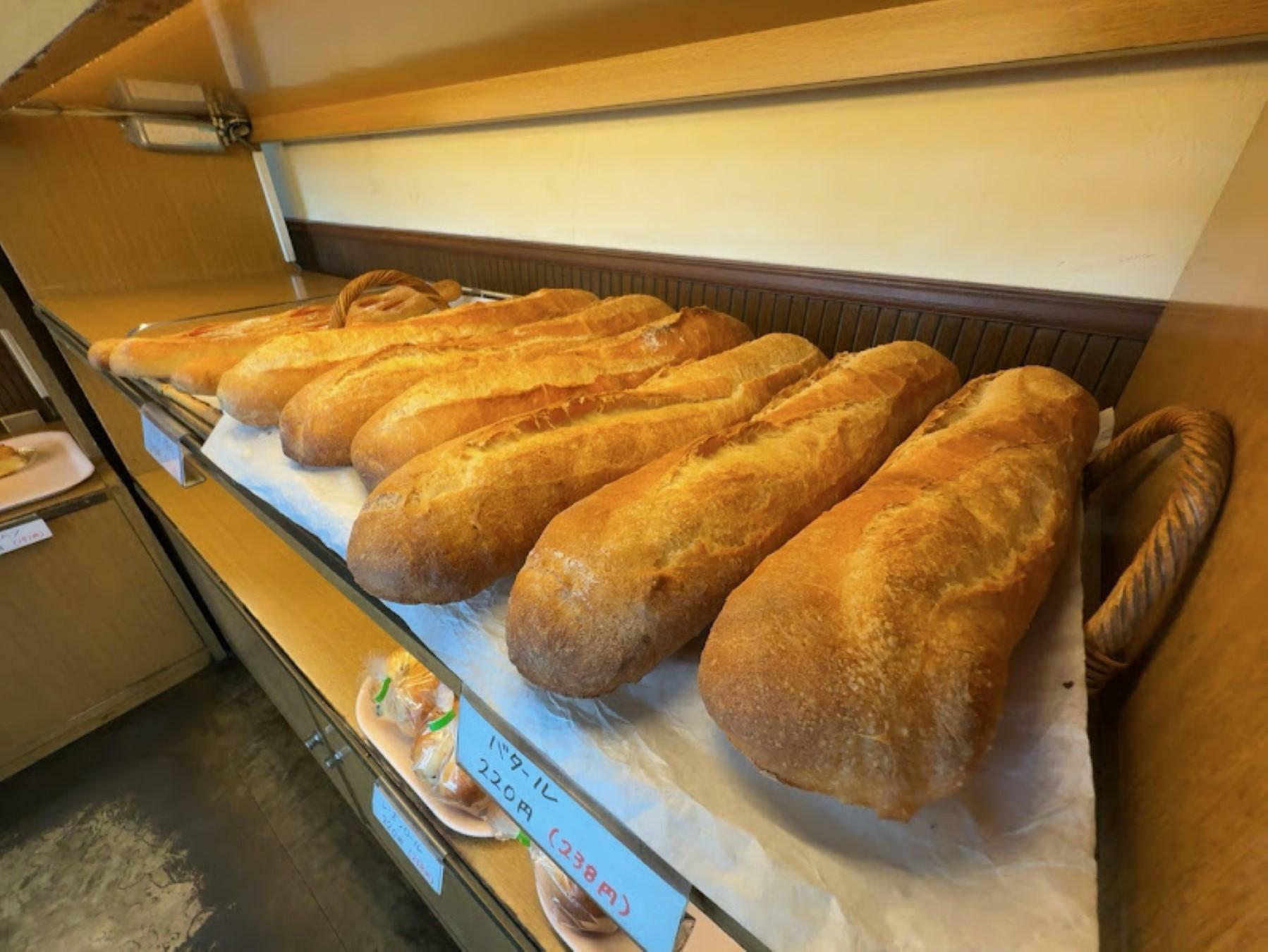 美味しそうなパンが並びます。