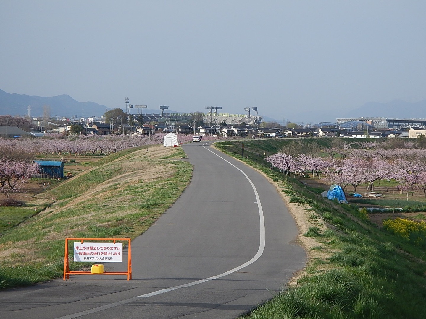 千曲川沿いコースと長野オリンピックスタジアム
