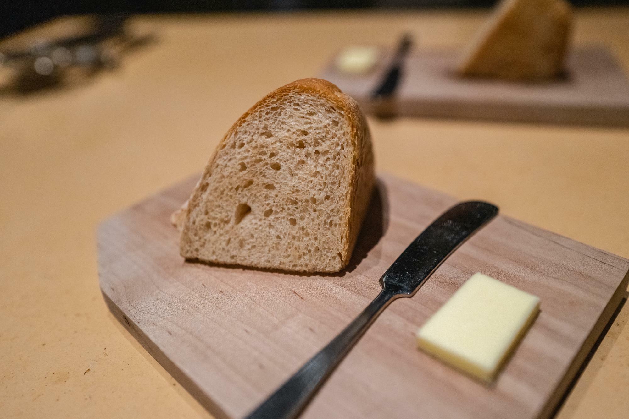 「シェフの趣味がパン作り」のパワーワード。写真ではよくわからないかもしれませんが、あまりにも美味しすぎて3回はおかわりしました（恥ずかしい……）