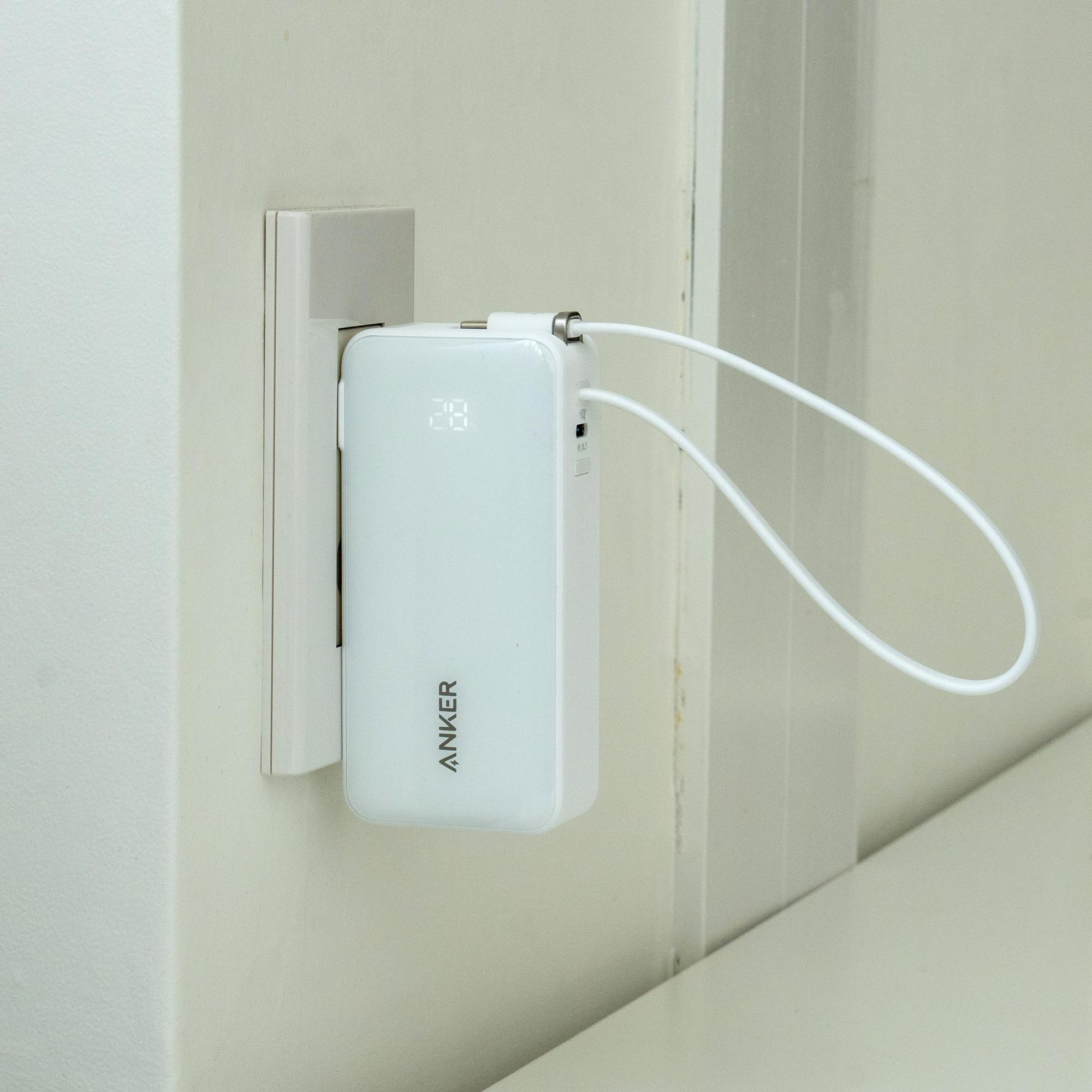 Anker Power Bank (10000mAh, Fusion, USB-C ケーブル)を試す Anker Power Bank (10000mAh, Fusion, USB-C ケーブル)を試す