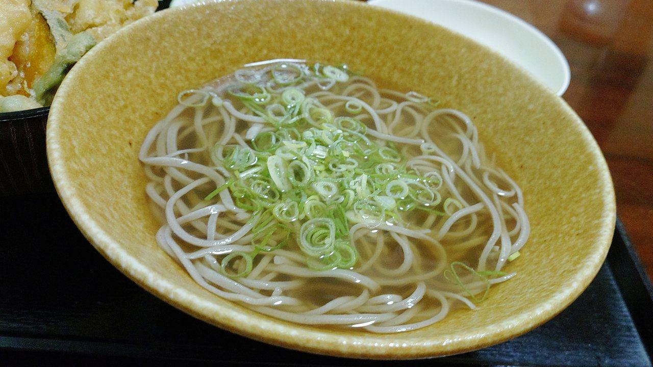 麺歩のそば