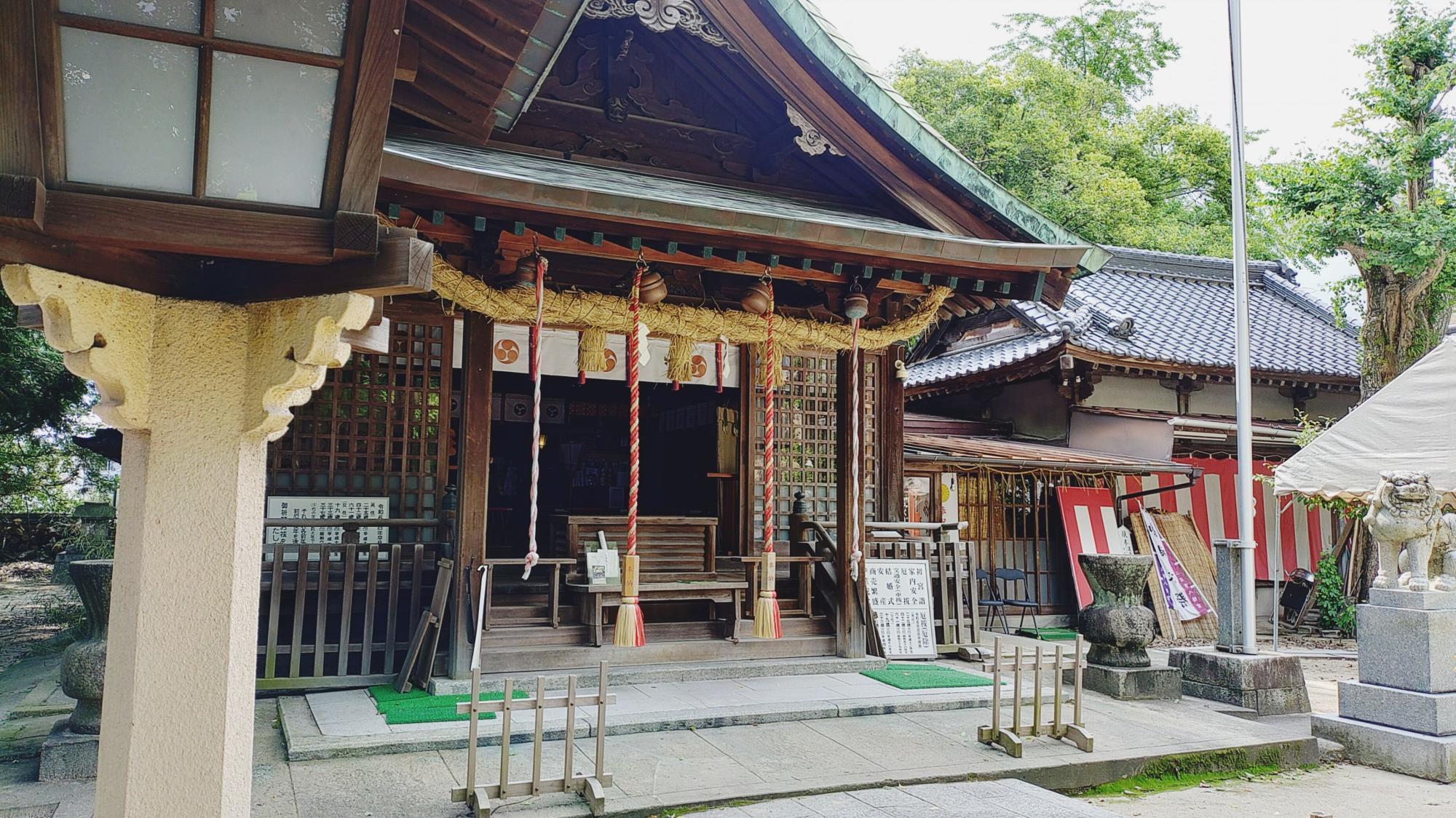 二日市八幡宮の本殿