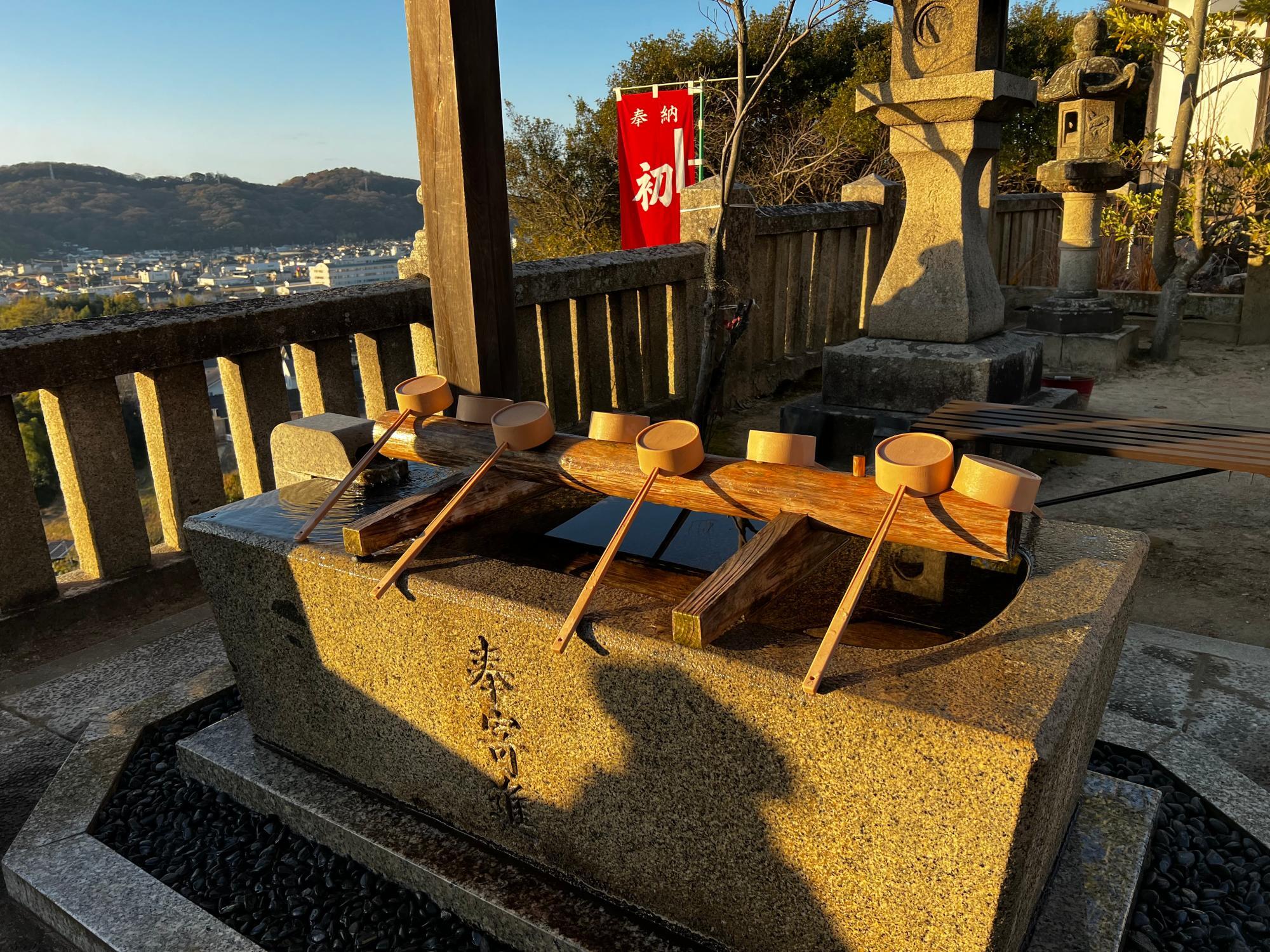 足高神社