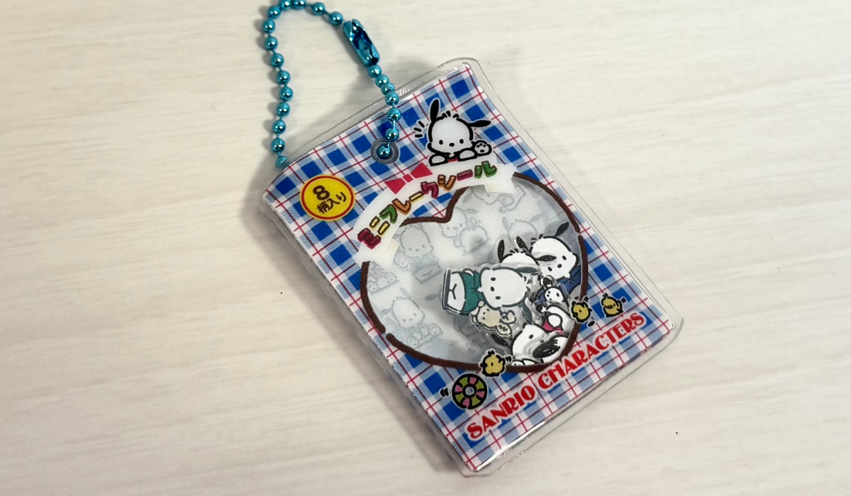 フレークシール風チャーム サンリオ新作ガチャ】これ完成度高すぎ…フレークシール風チャームの