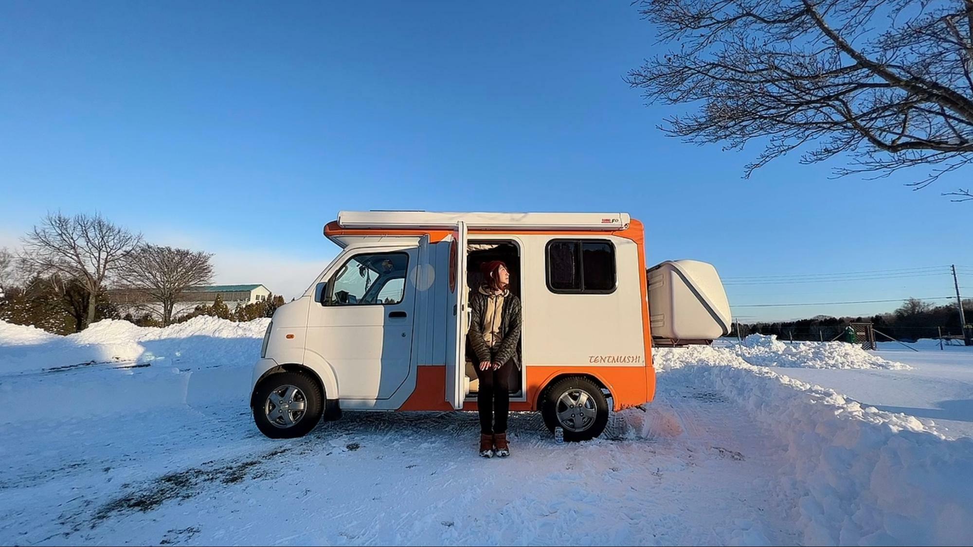 ▲冬の北海道で車中泊キャンプ