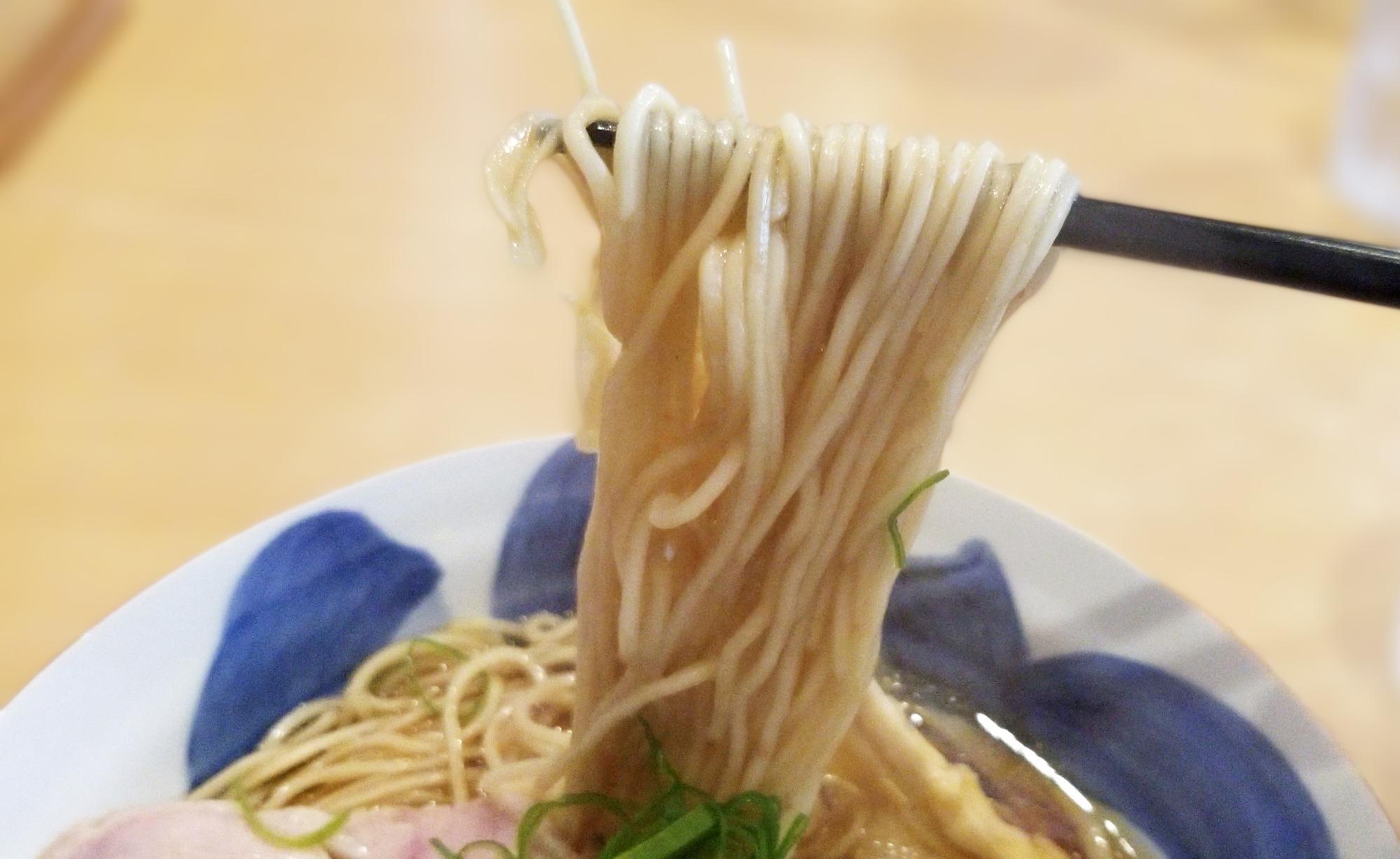 パツパツした麺！食感がいいですよね。