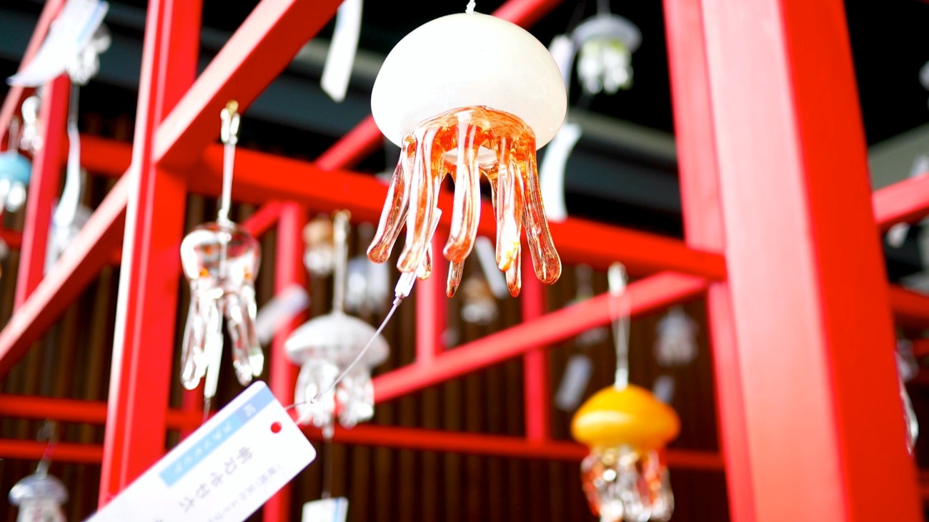 京都市】24種170個の“クラゲ風鈴”で暑気払い！京都水族館で夏限定