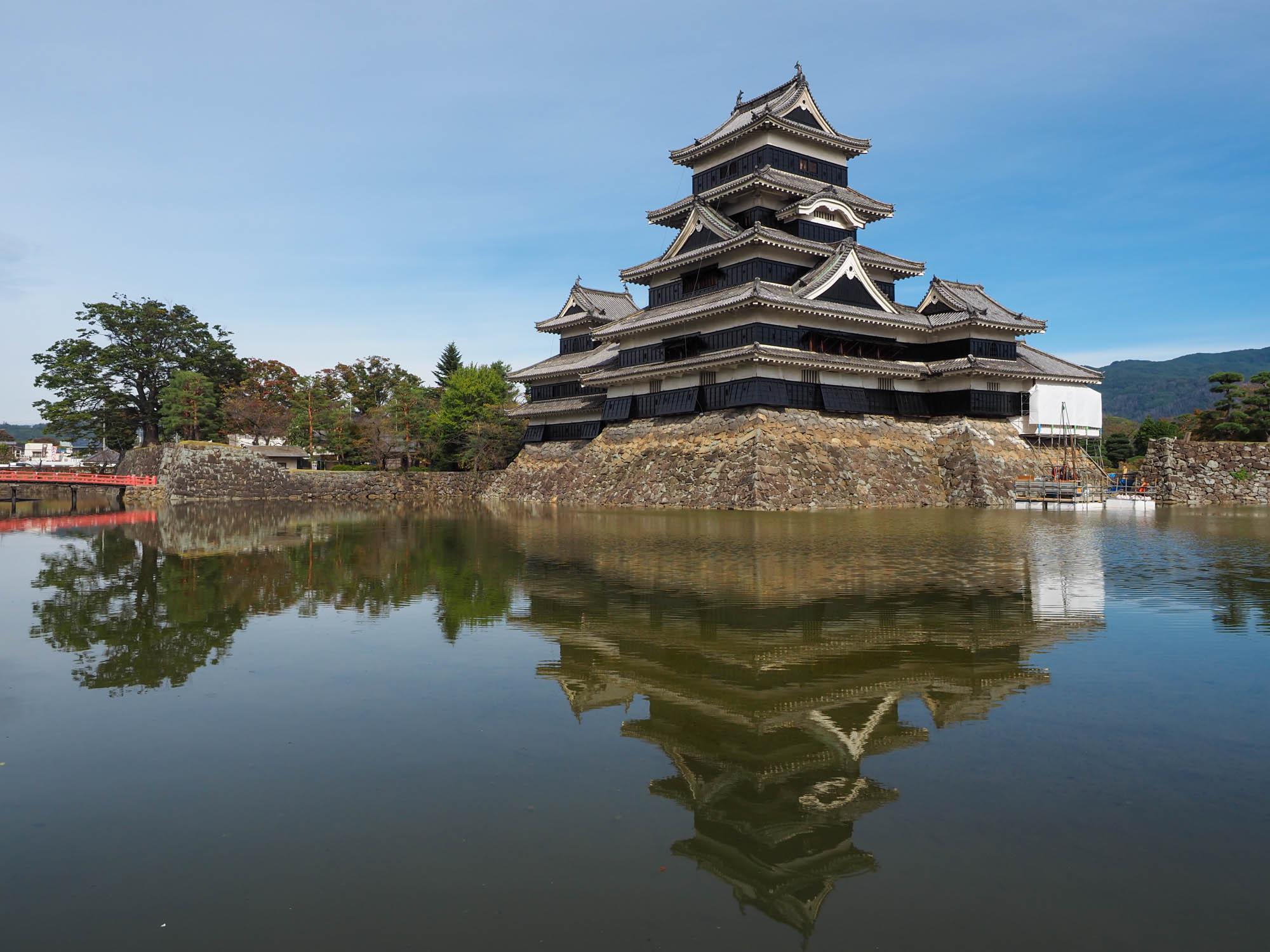 日本最古の城、松本城に魅了されて~城下町で出会った秋の訪れと 日本最古の城、松本城に魅了されて~城下町で出会った秋の訪れと