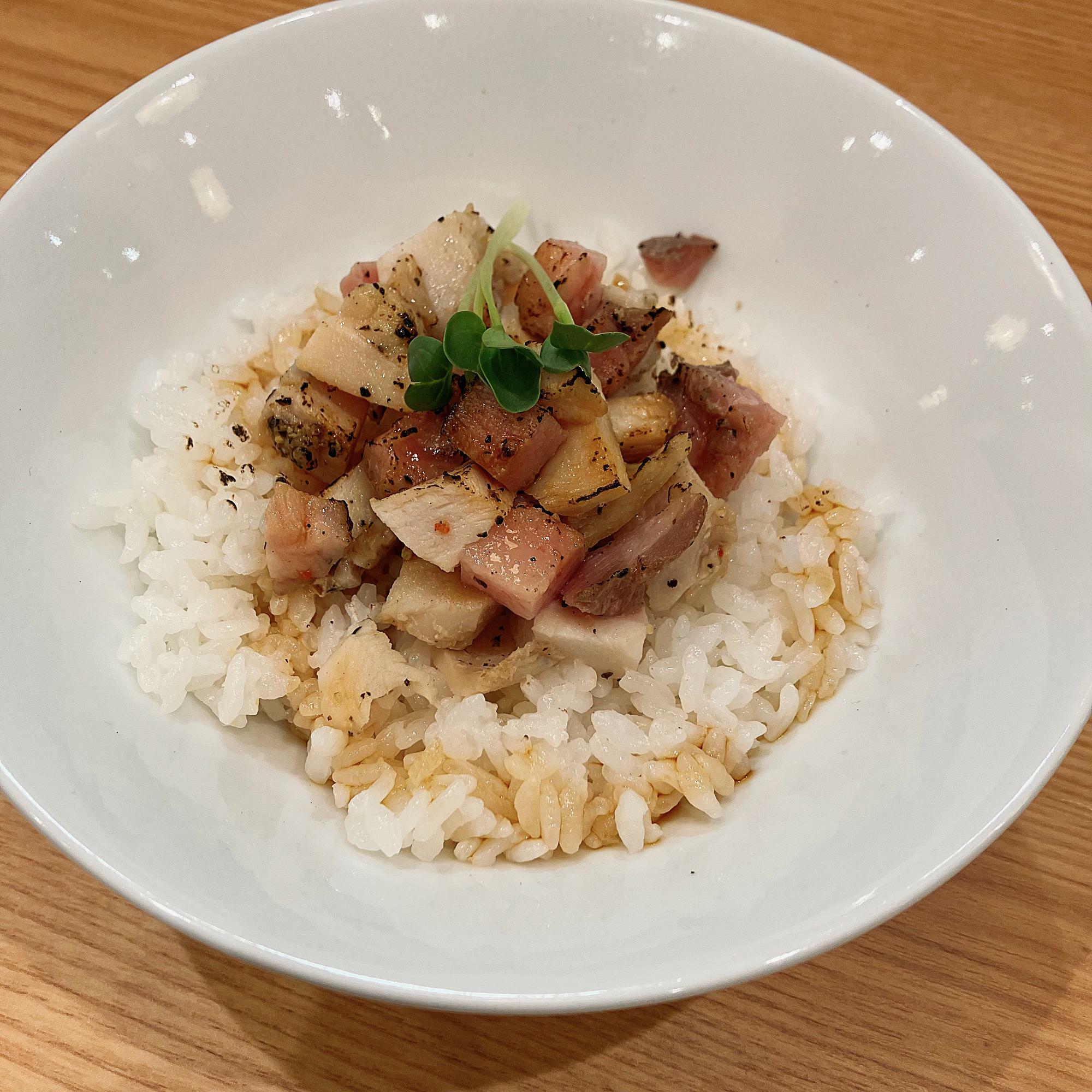 炙りチャーシュー丼￥300