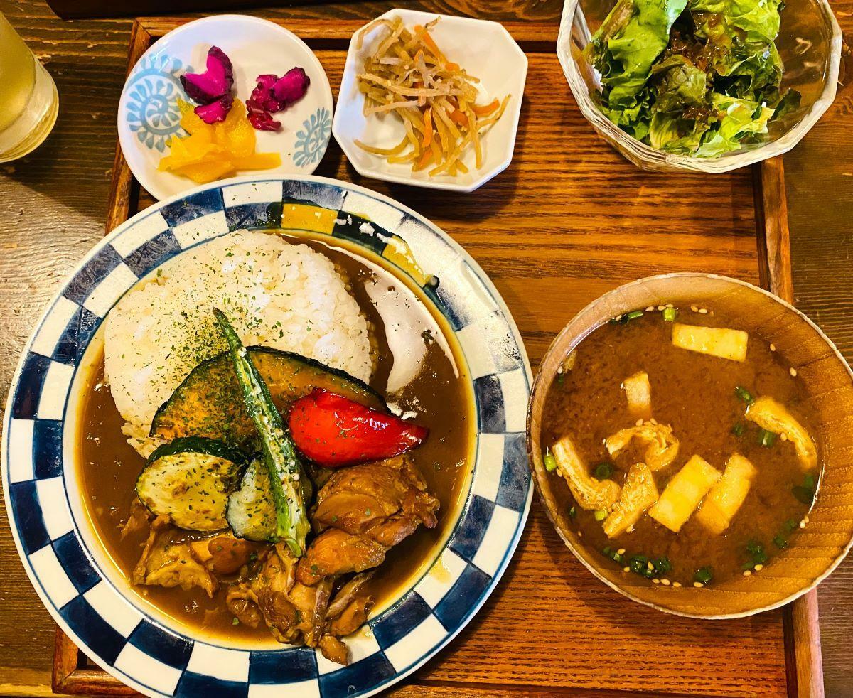 夏野菜のチキンカレー