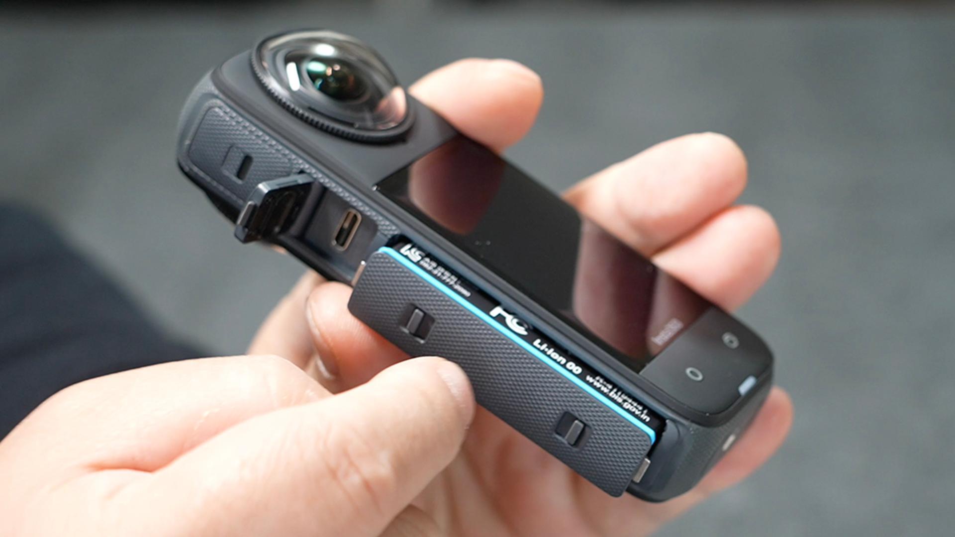 Insta360 X4】モンスターカメラ化した8Kor60fpsの360カメラ Insta360 X4】モンスターカメラ化した8Kor60fpsの360カメラ