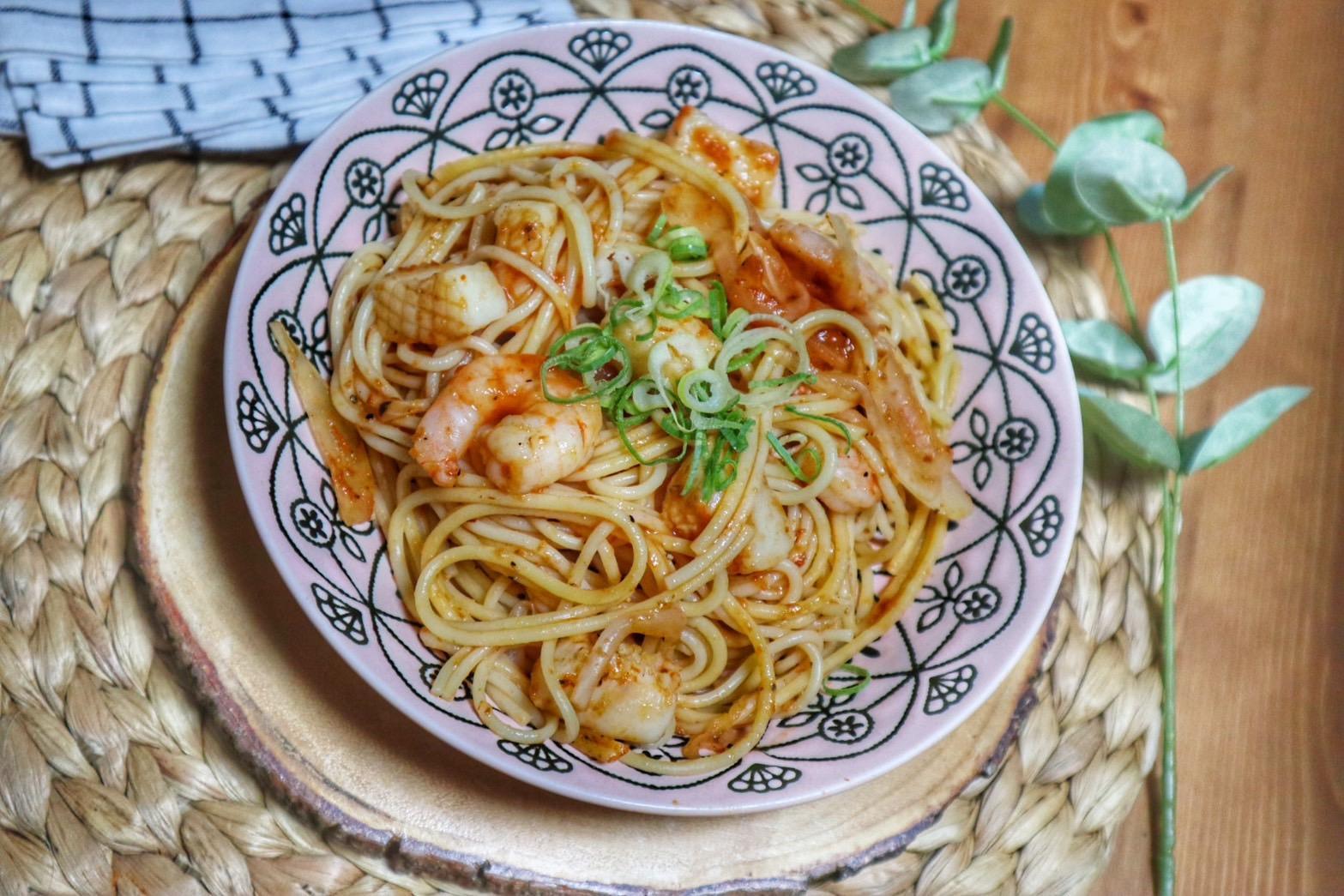 食品サンプル〔まいづる〕　箸上げ海鮮トマトパスタ 食品サンプル〔まいづる〕 箸上げ海鮮トマトパスタ ササミ入り