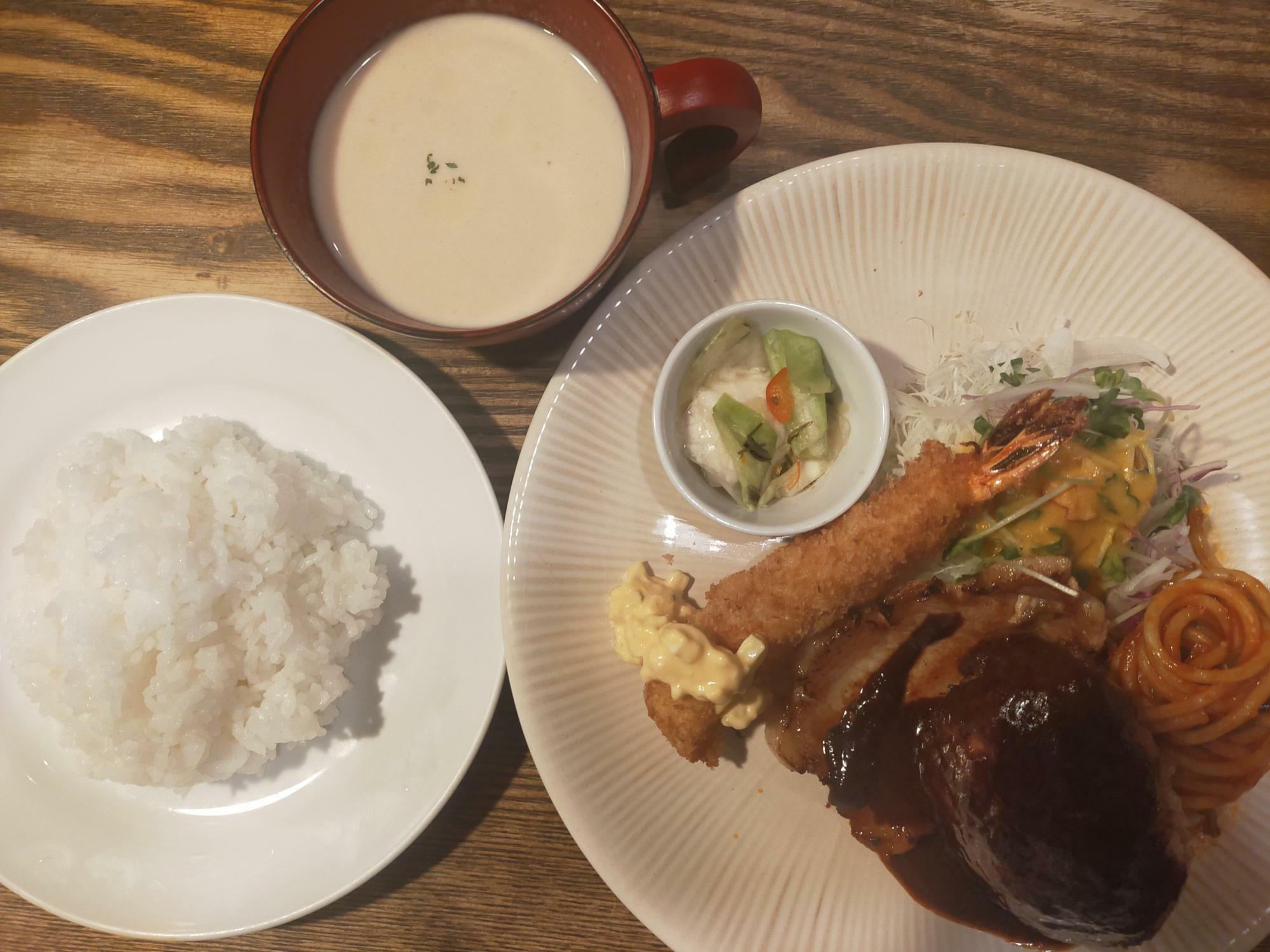 「れすとらん仔馬秋葉本店」の「仔馬ランチ」