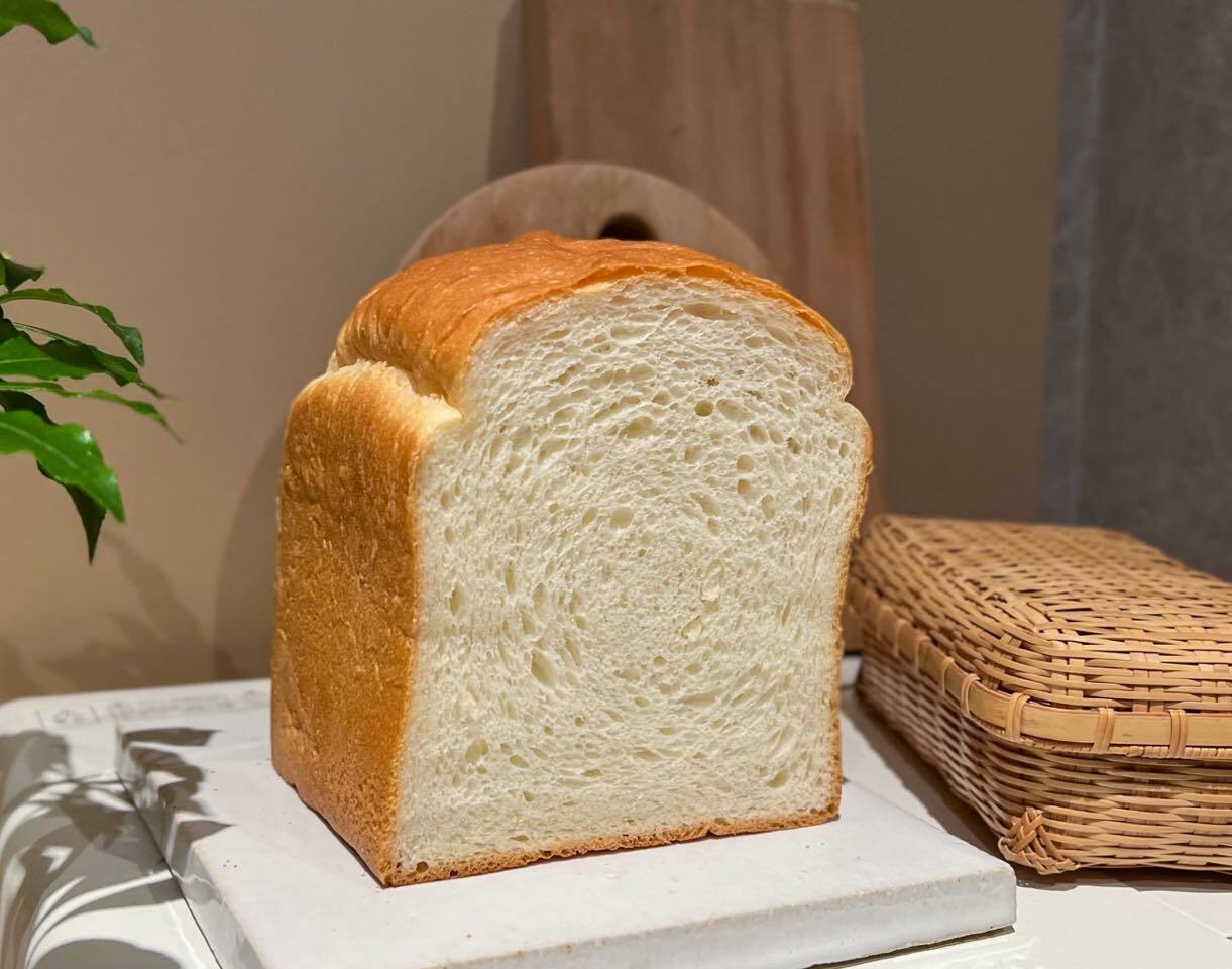 「水にこだわる高級山型食パン（1斤サイズ）」540円