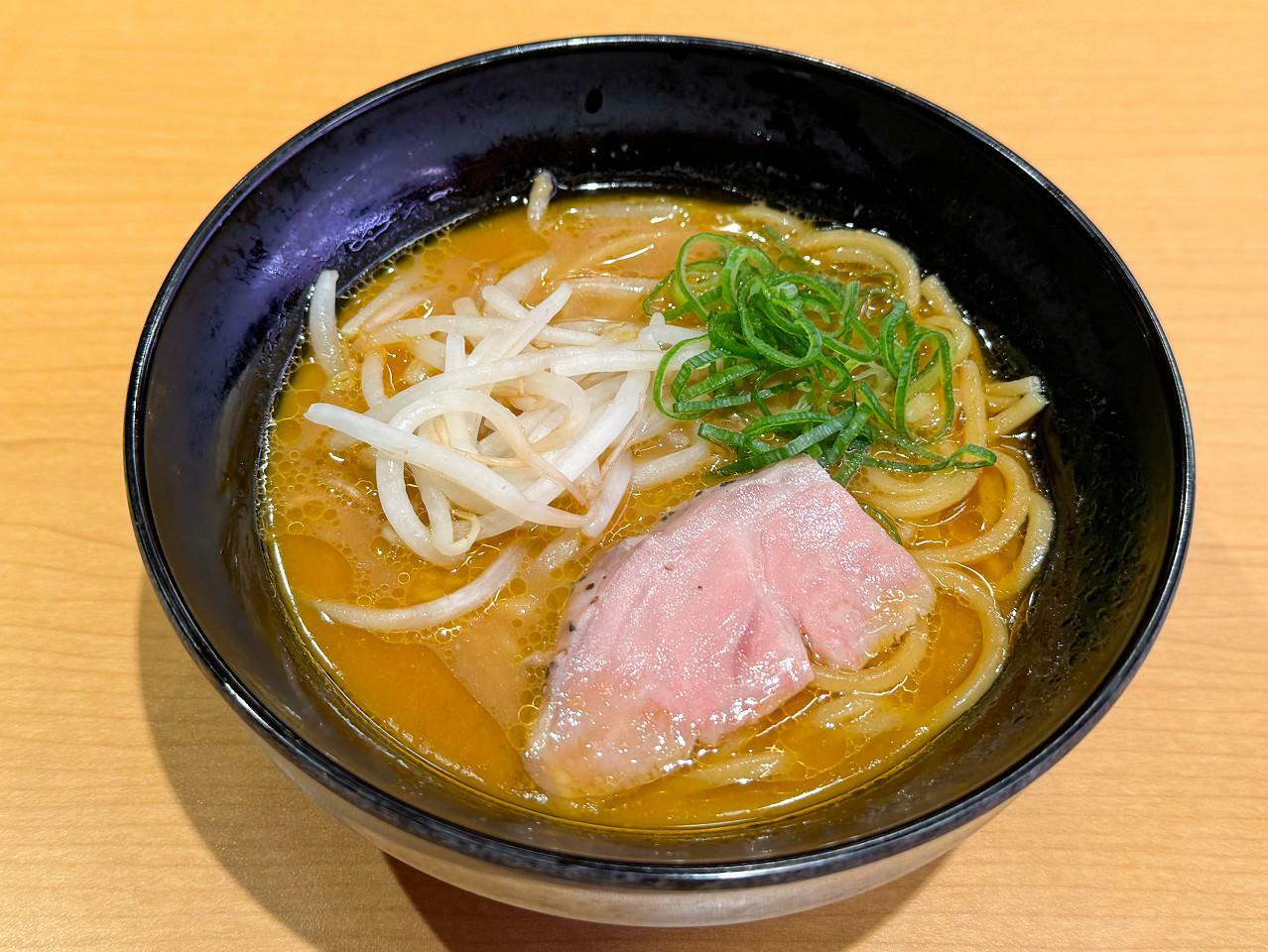 「新潟味噌ラーメン」460円～500円 ※店舗により価格が異なる