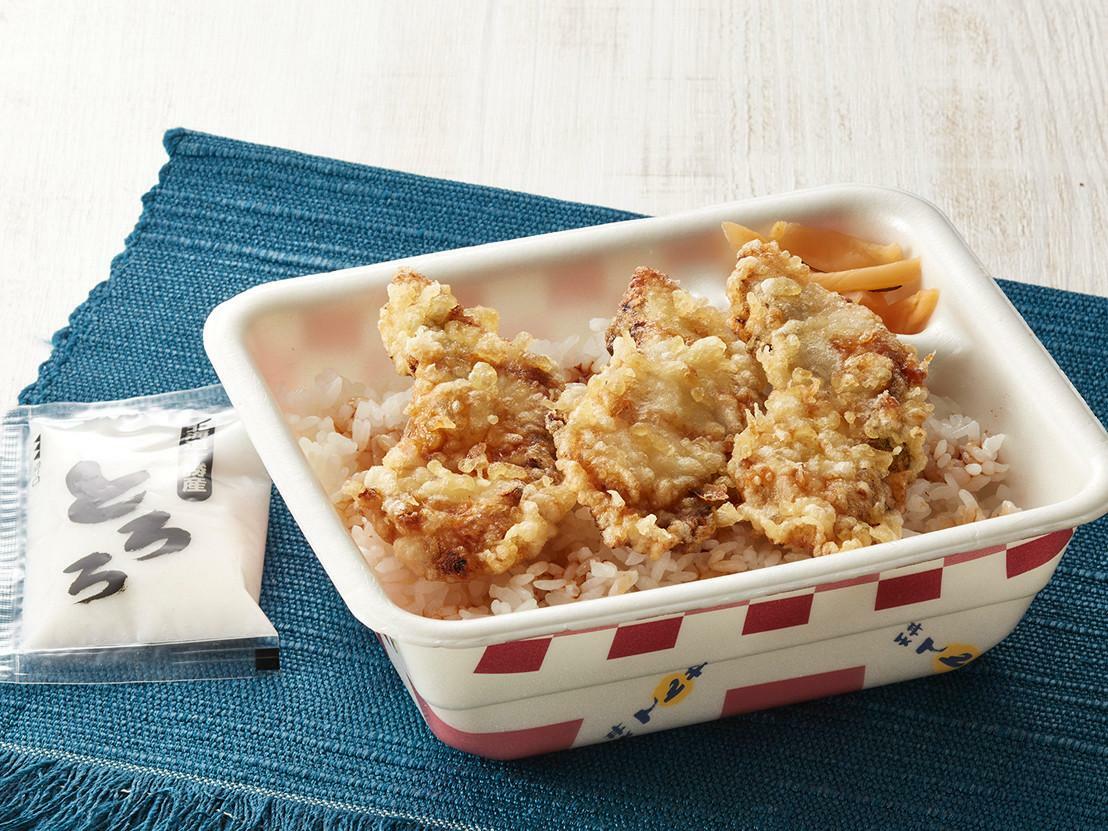 「うなとろ天丼弁当（お新香付）」1080円　※みそ汁はつきません　画像提供：天丼てんや