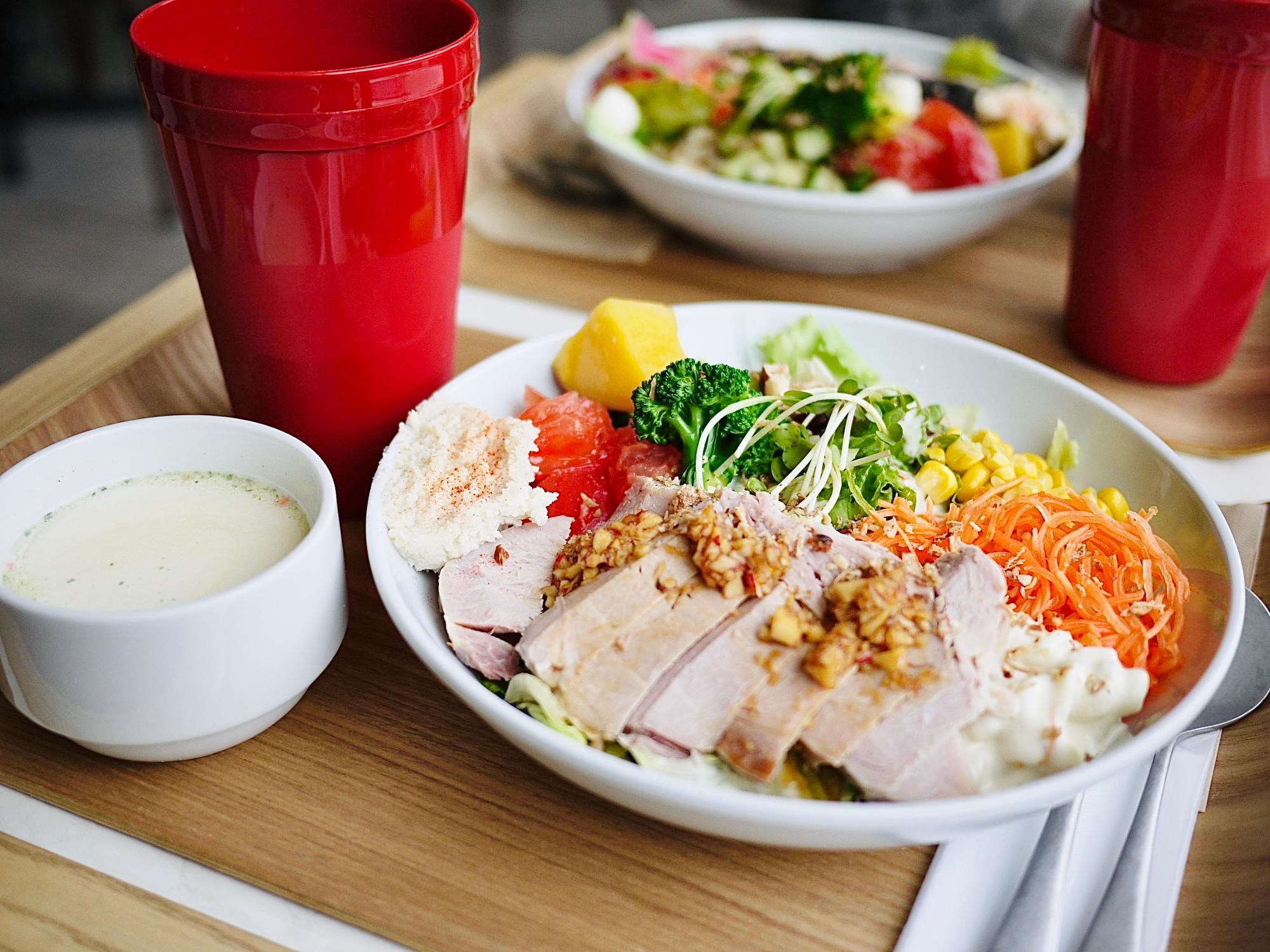横浜市】リニューアルした赤レンガ倉庫でランチ!サラダ専門店の 横浜市】リニューアルした赤レンガ倉庫でランチ!サラダ専門店の