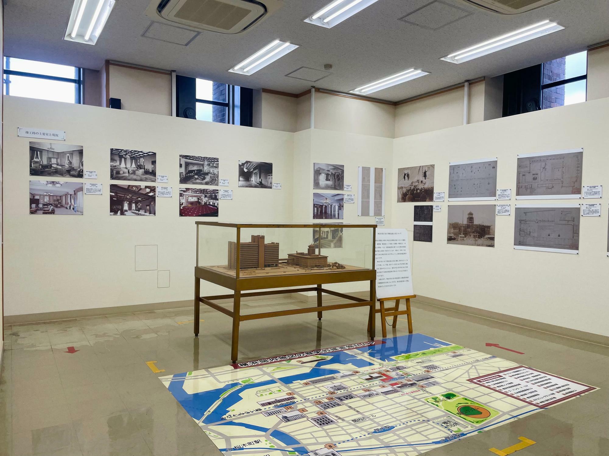 横浜の歴史的建造物についてパネルや模型が展示されている「歴史展示室」