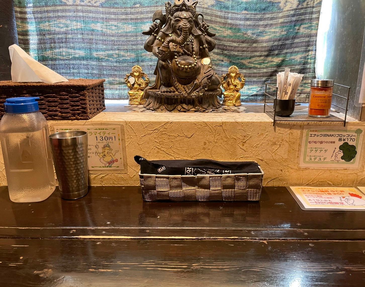 インドの神様 ガネーシャ像が鎮座