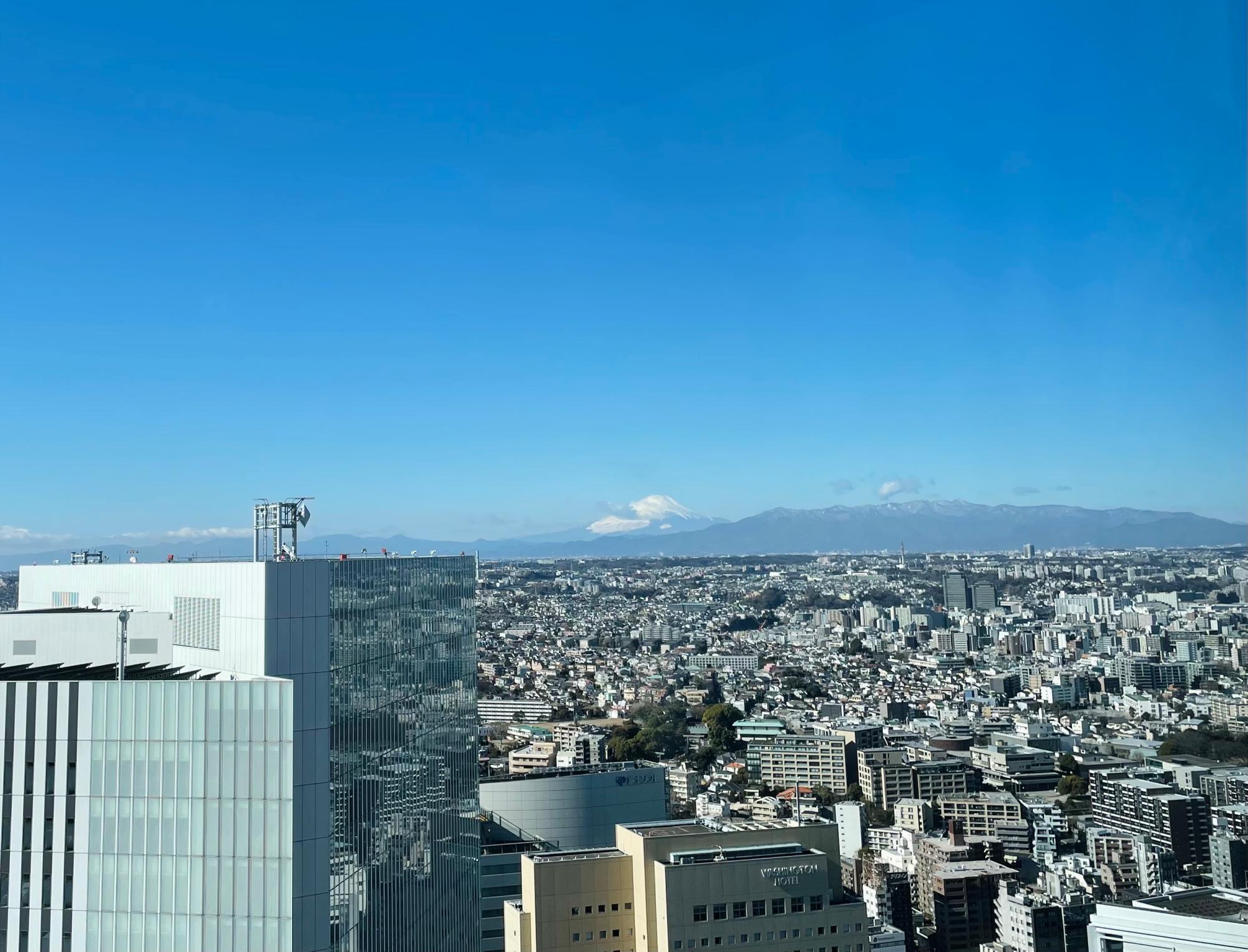 みなと横浜12景 横浜港沿いのオープンモール MARINE & WALK YOKOHAMA 開業3周年