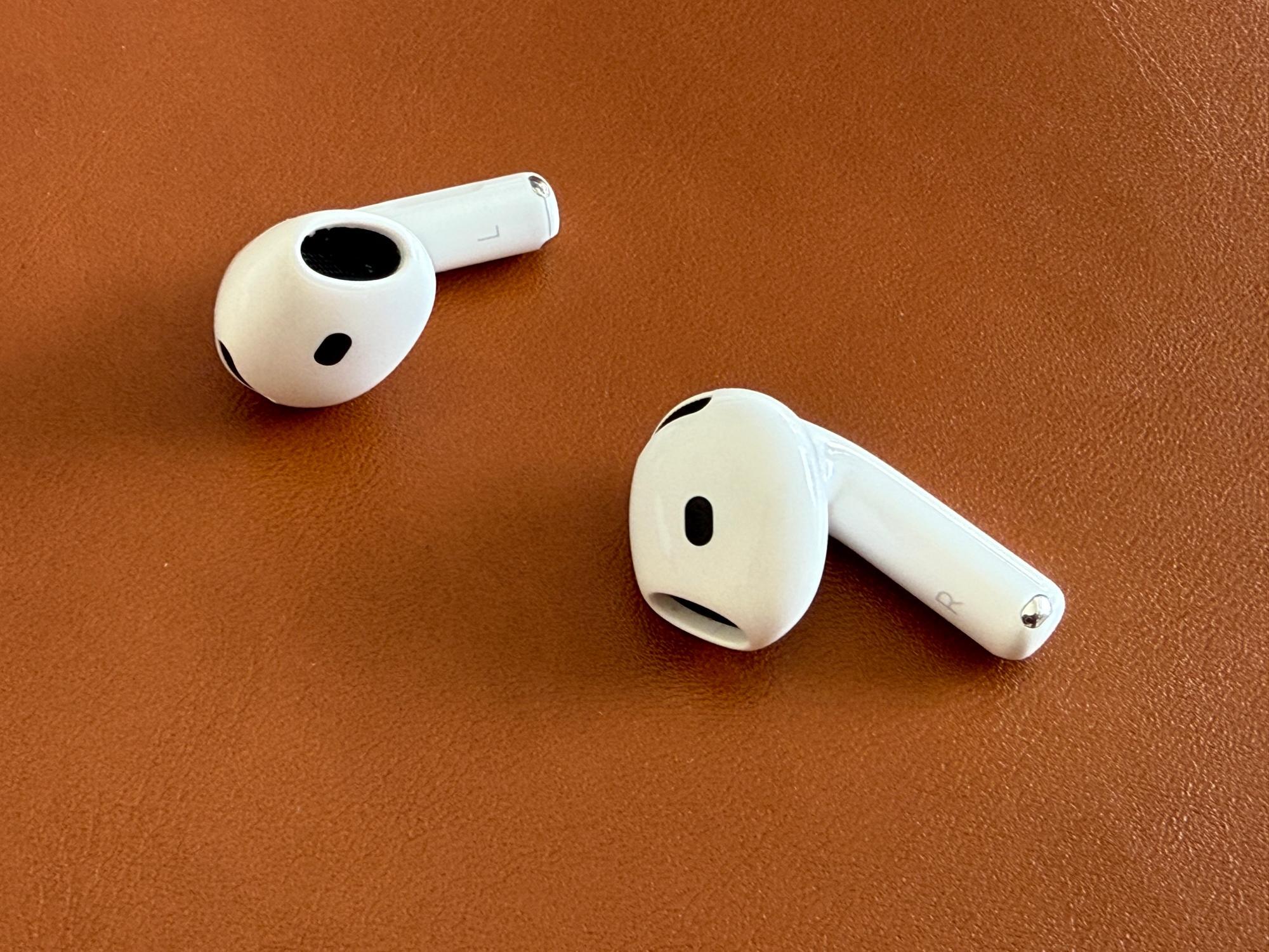 Amazonプライム感謝祭でAirPods 4が17％オフ！耳に優しい