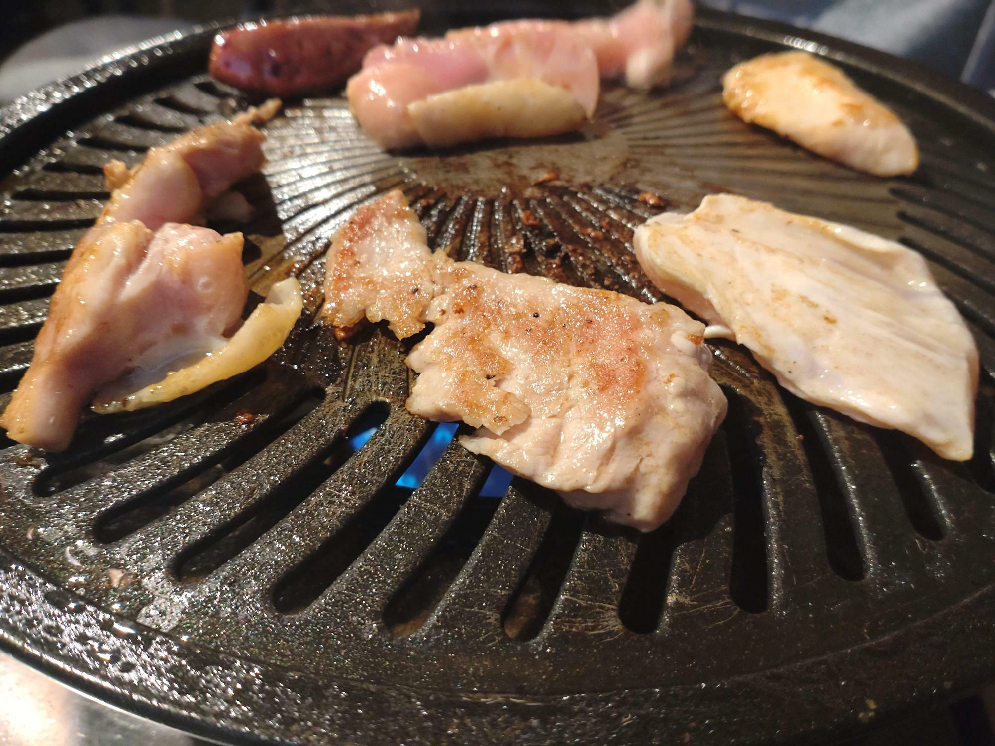 ただただ肉を焼く