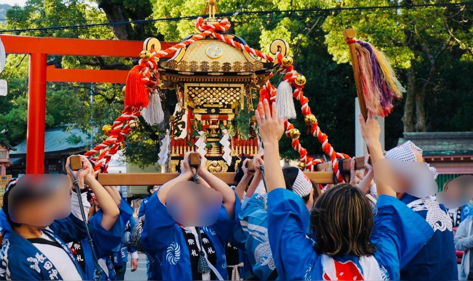 画像提供：長田神社氏子会長田部/2023年の女性神輿巡行の様子