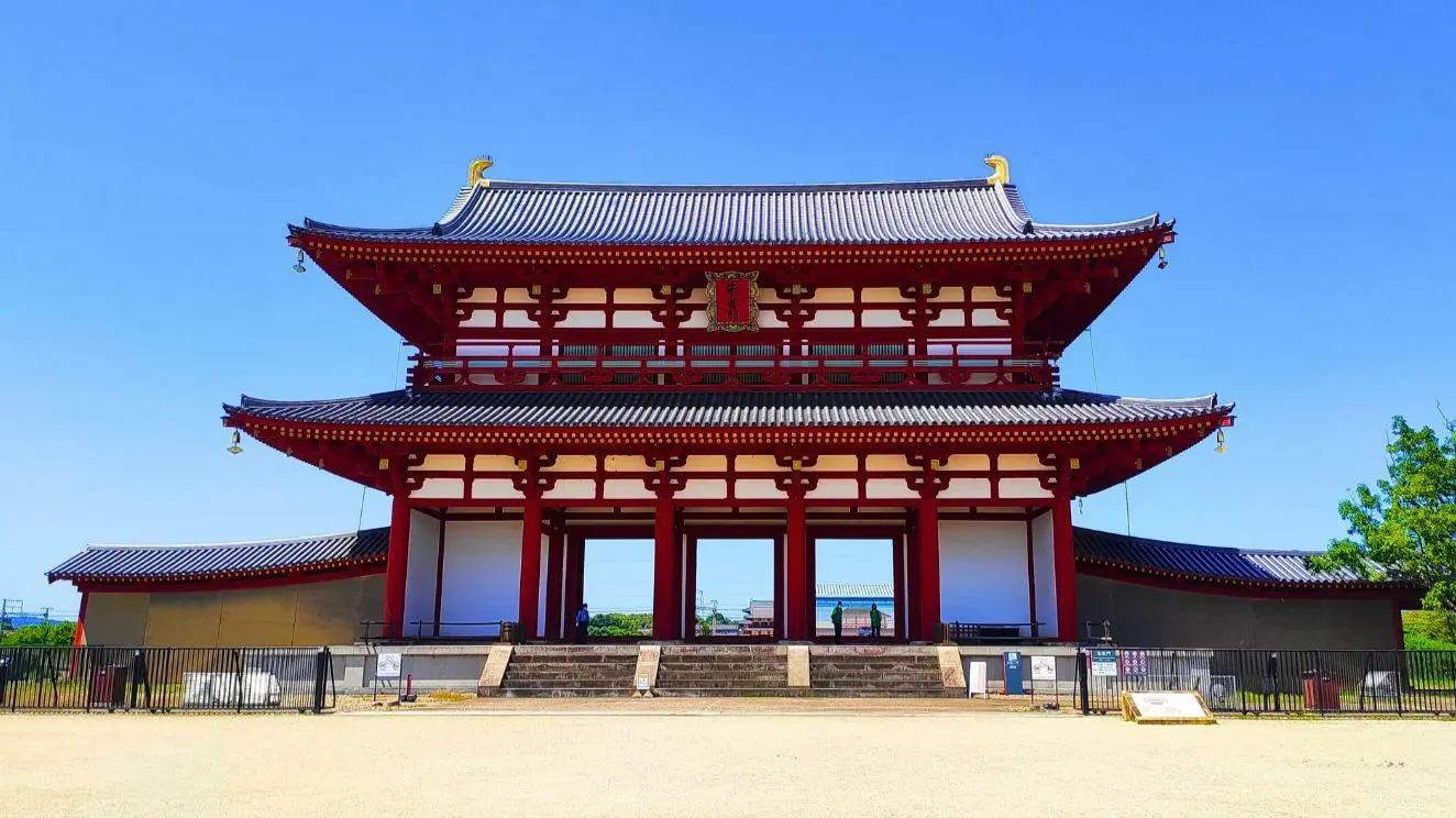 奈良市】あなたは解けるか？平城宮跡歴史公園で周遊型謎解きイベント「平城京と迷い狗」を開催中！（モチ） - エキスパート - Yahoo!ニュース