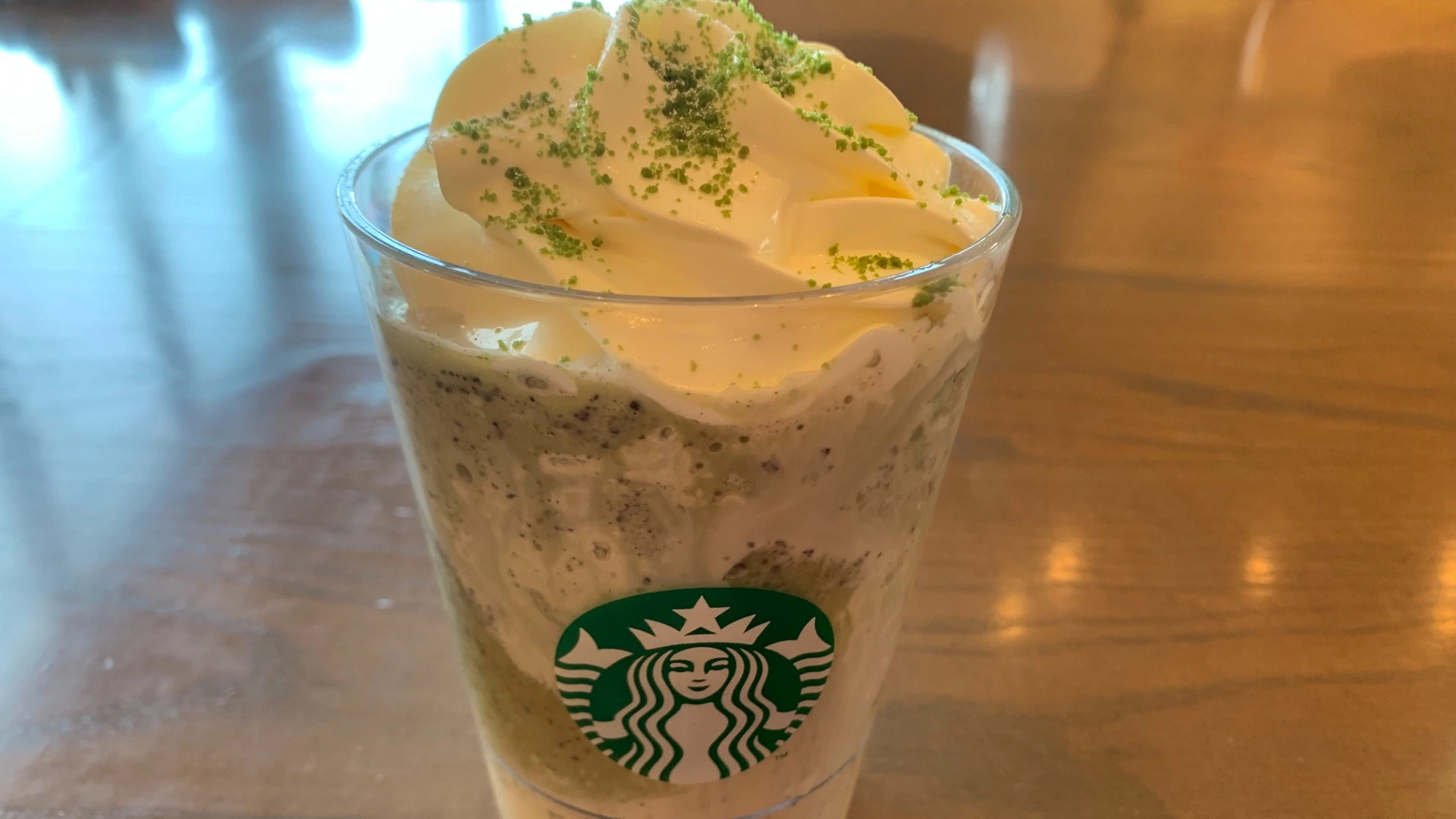 スタバ新作フラペ】ピスタチオフラペチーノ！店員おすすめ人気カスタム