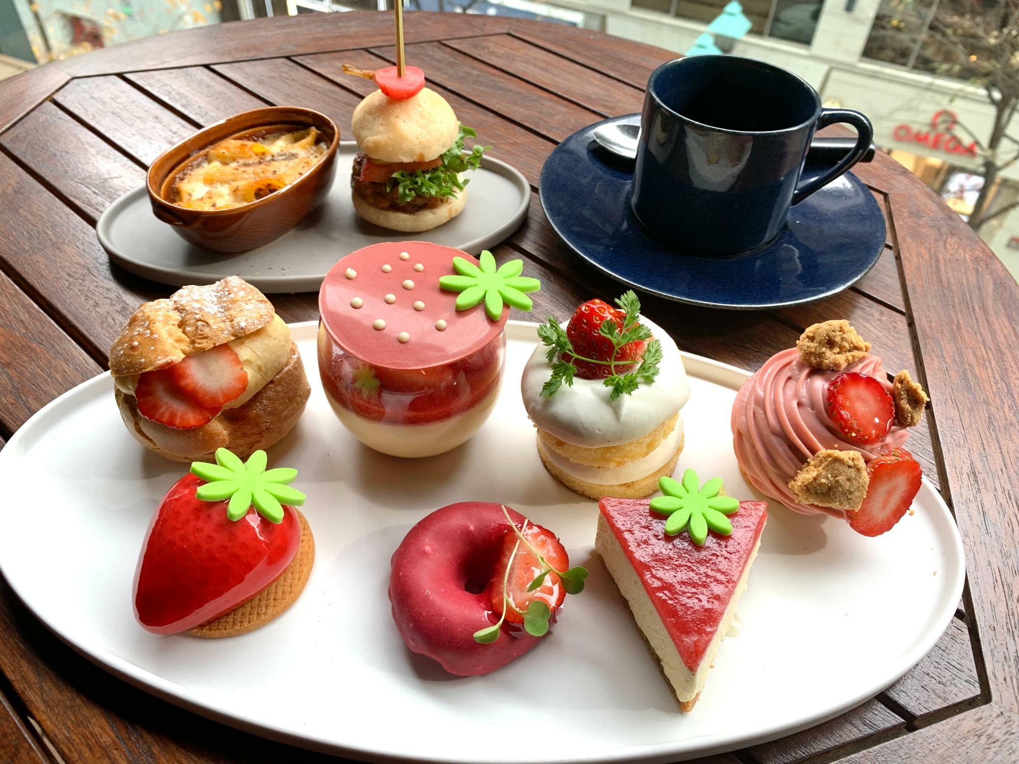 〈ハイアット セントリック 銀座 東京〉の「Lovely 苺 Afternoon Tea 