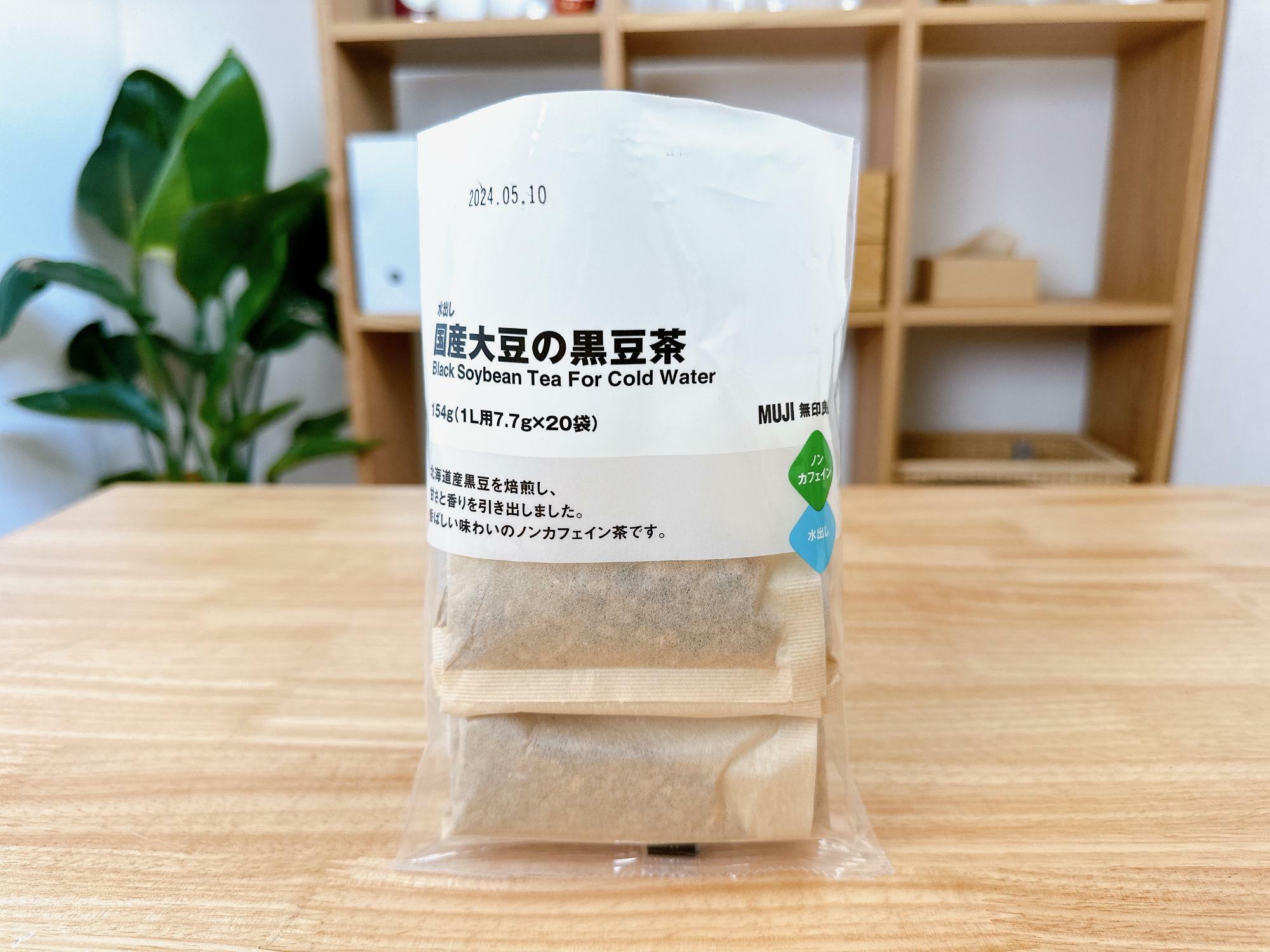 水出し国産大豆の黒豆茶390円（税込み）