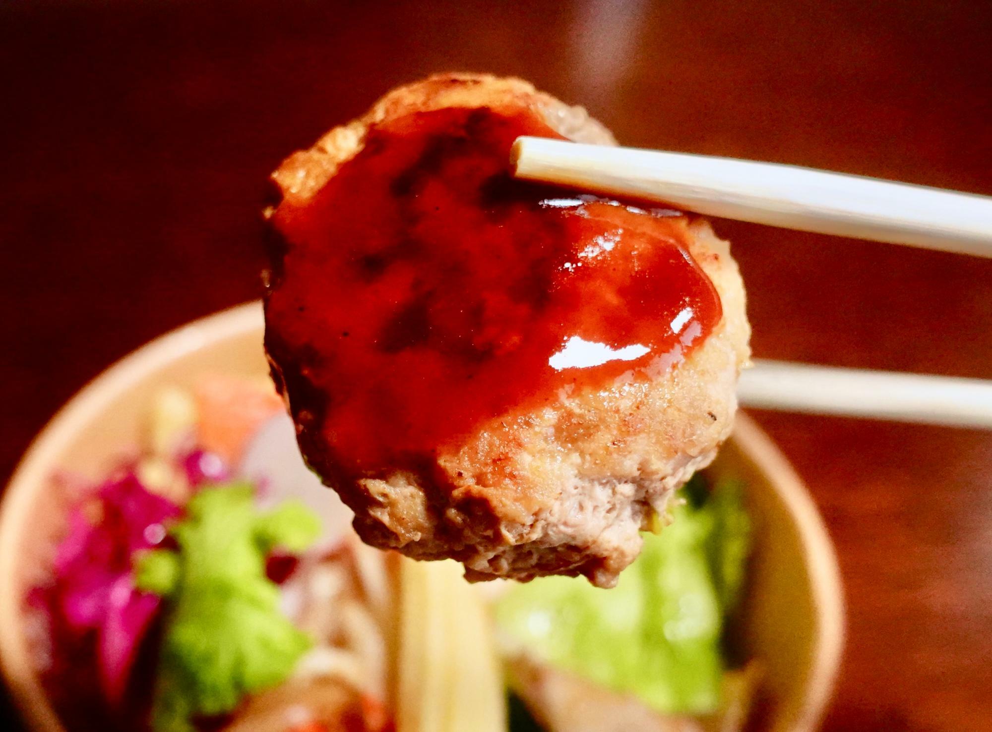 豆腐ハンバーグは「ぶたの駅」のひき肉