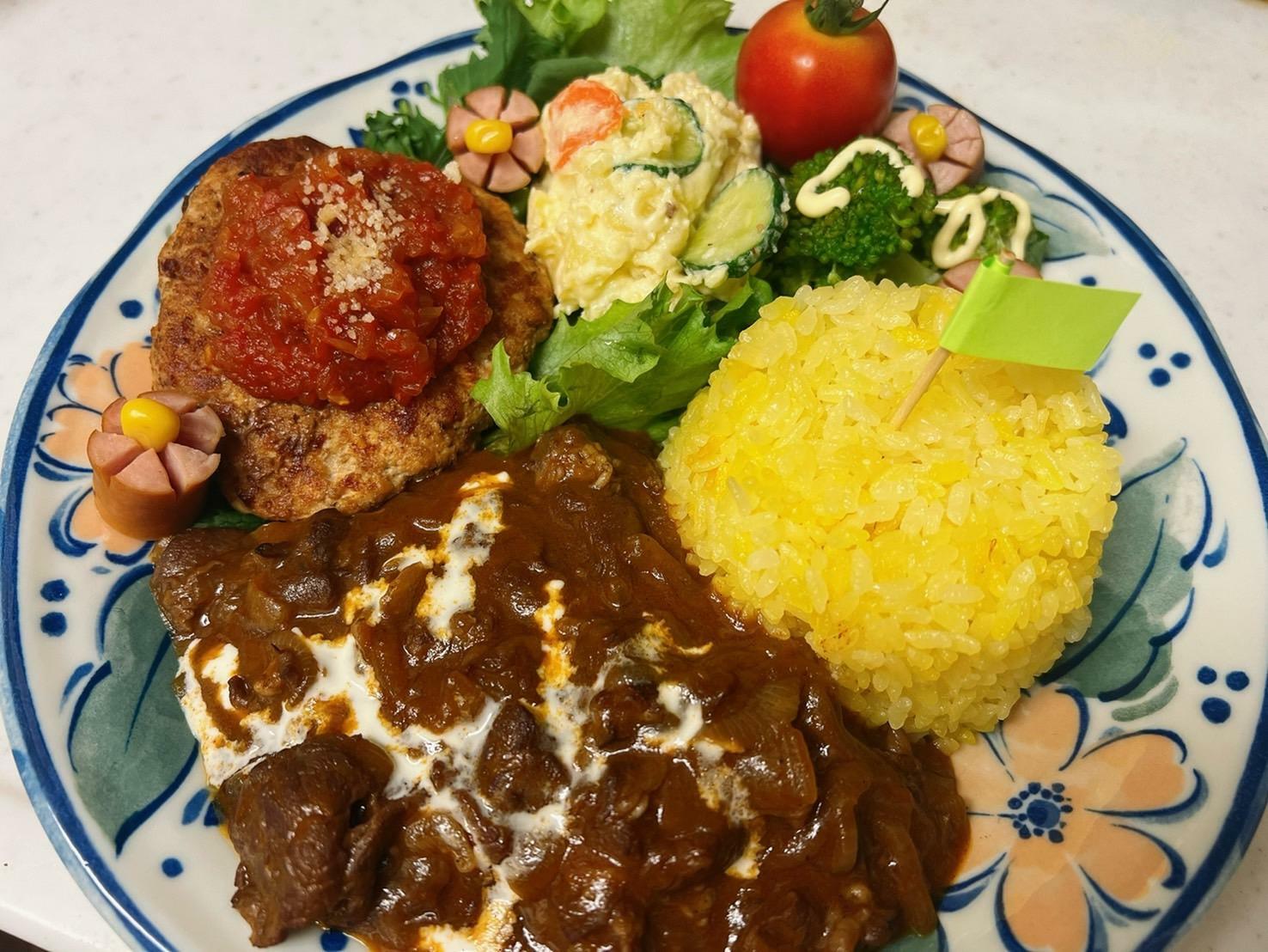 お料理プレート（ドリンク付）1,700円　※内容は日によって変わります