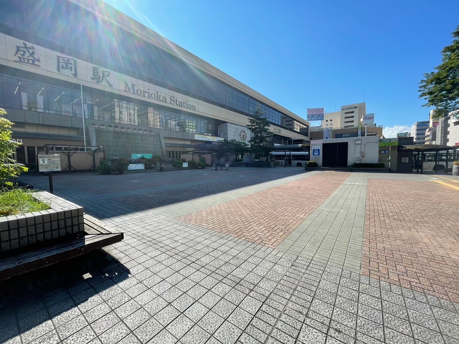 盛岡駅前滝の広場