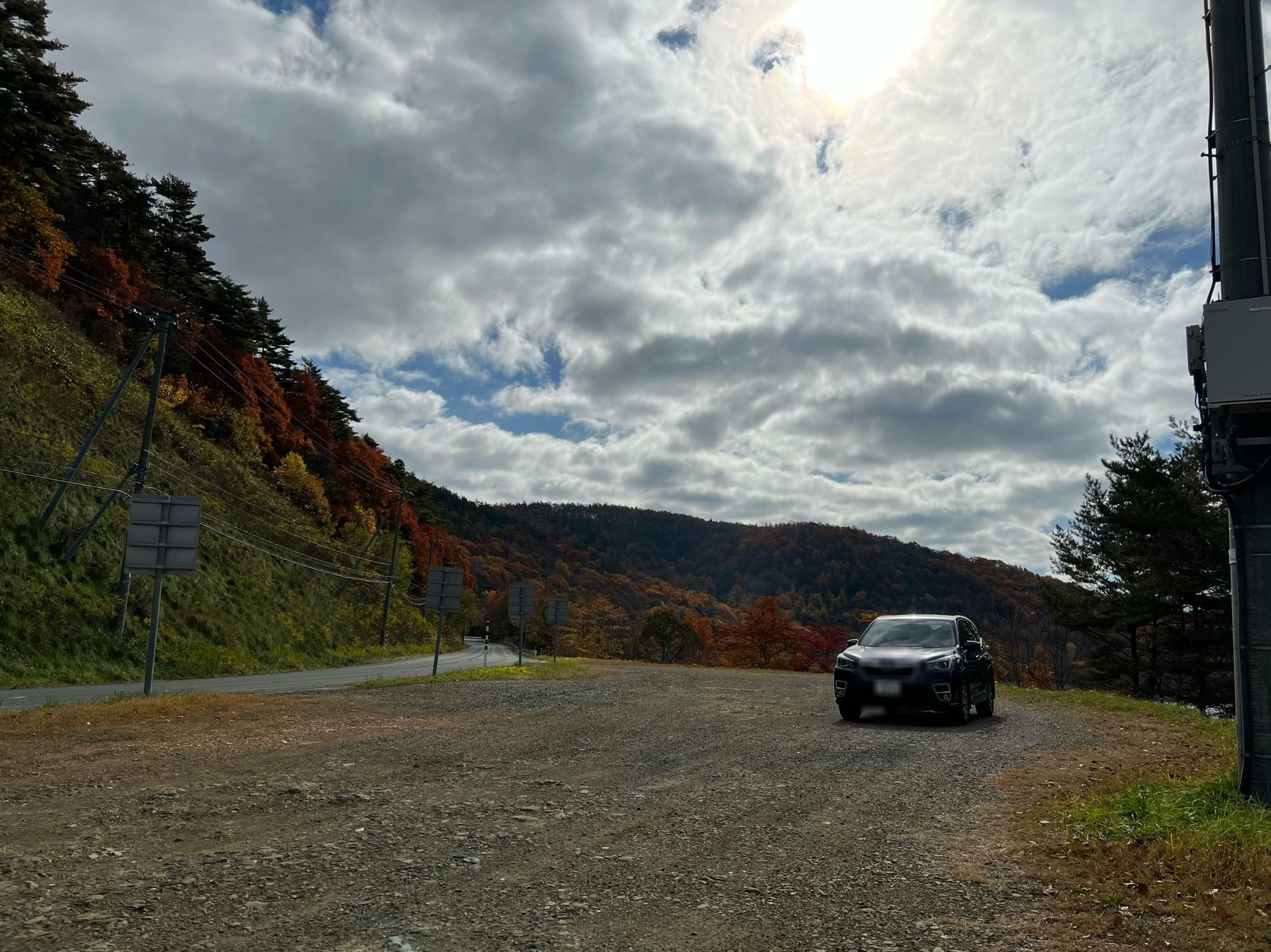 湖の周りには停車スペースが何箇所かありました