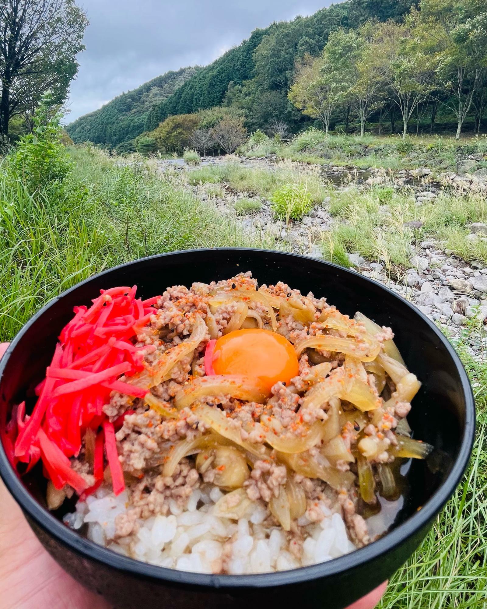 外で食べると味もまた格別