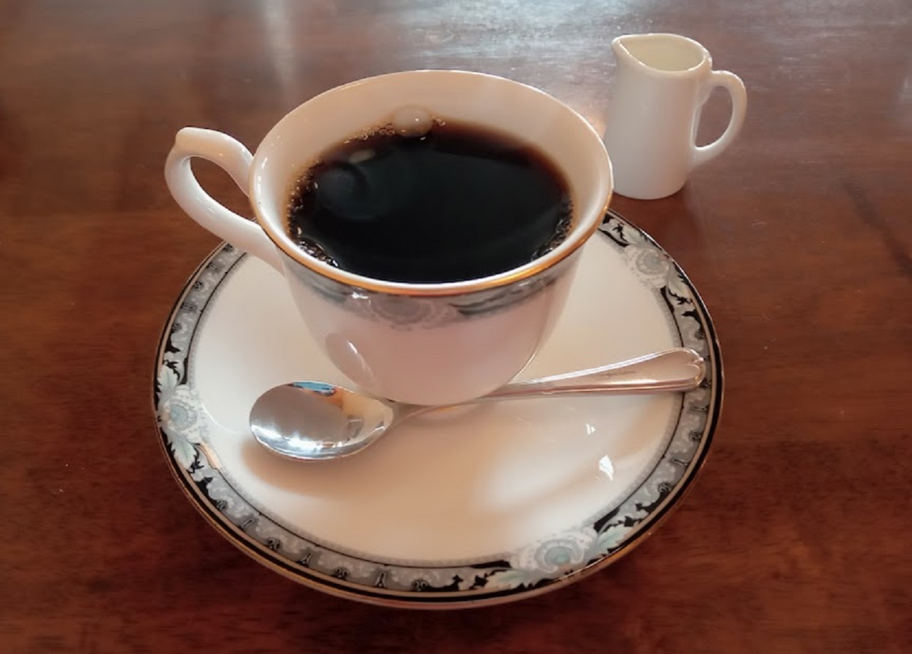 函館市】コーヒーの香りがするJAZZが流れる落ち着いたお店でゆったりと 