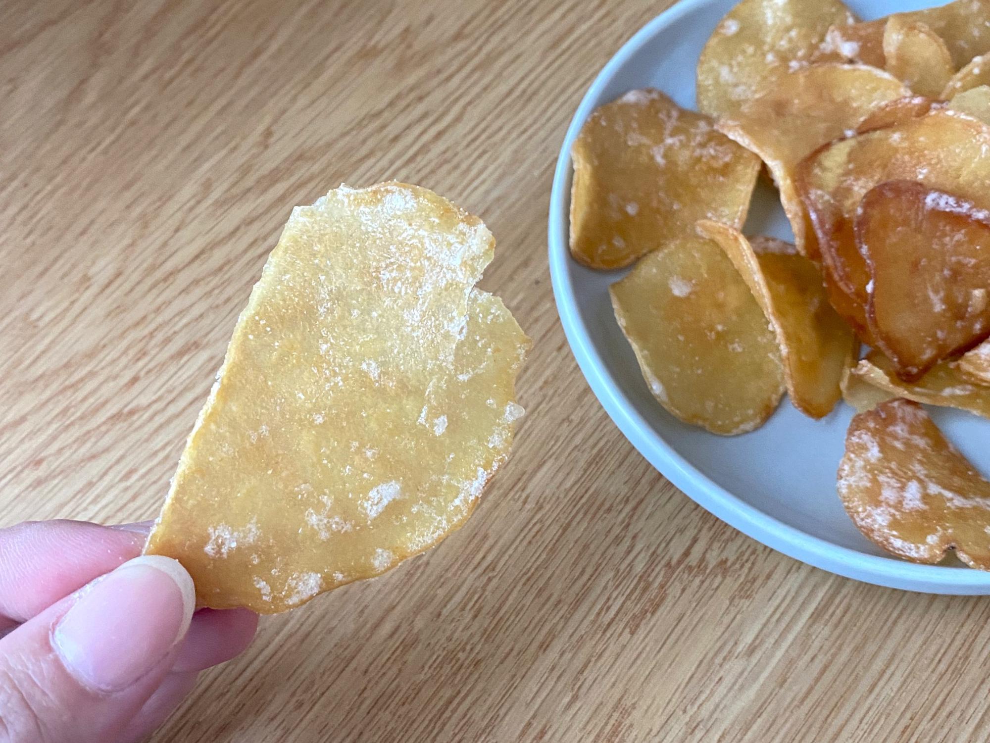 さつまいもチップス ＜ ジェノベーゼ 味 ＞ 【 白 ワイン に合う