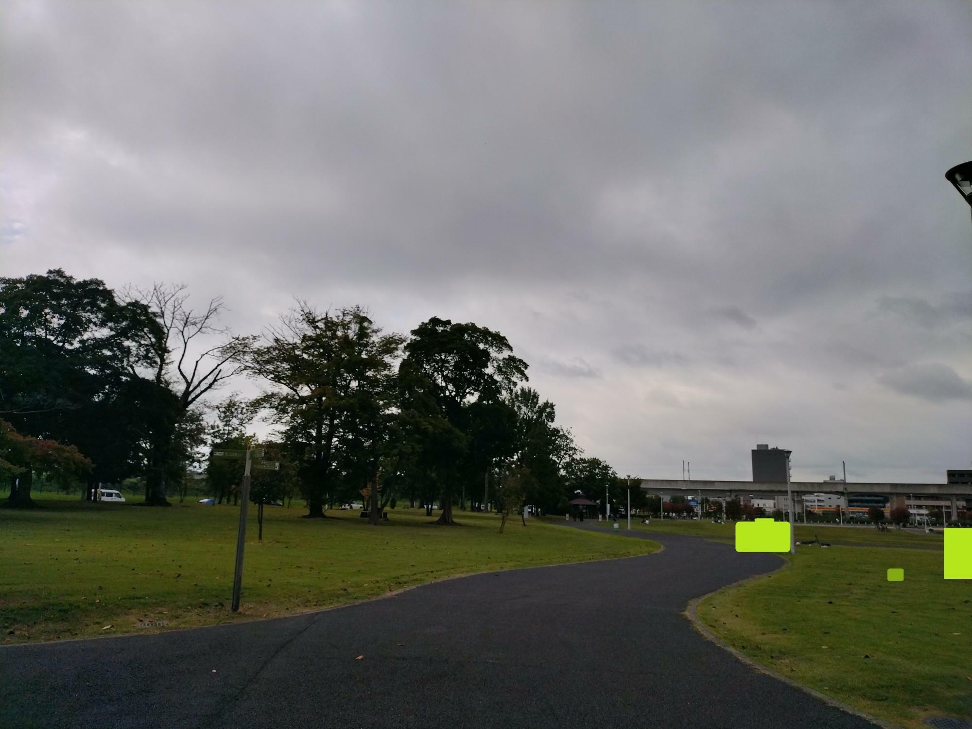 会場の研究学園駅前公園