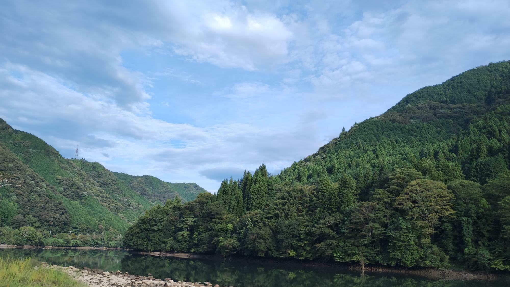 山！湖！青空！他に何もいらないこの風景！