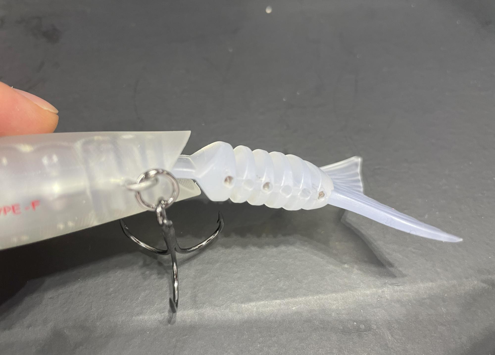 尻尾の動きがヤバすぎる!大人気ルアー最新作が釣りフェスで発売 尻尾の動きがヤバすぎる!大人気ルアー最新作が釣りフェスで発売