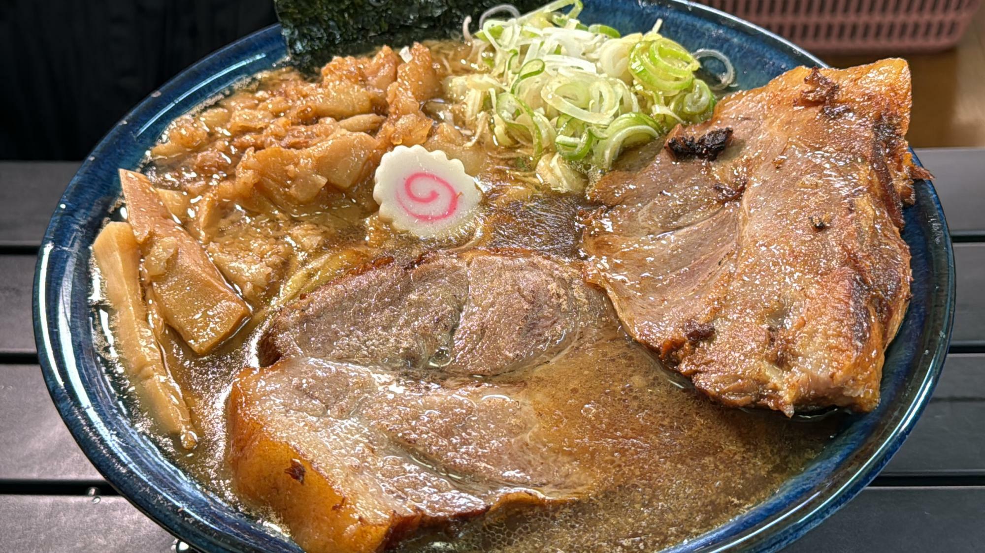 Akkeyラーメン大盛り+背アブラ+大盛り+大盛り+追加チャーシュー