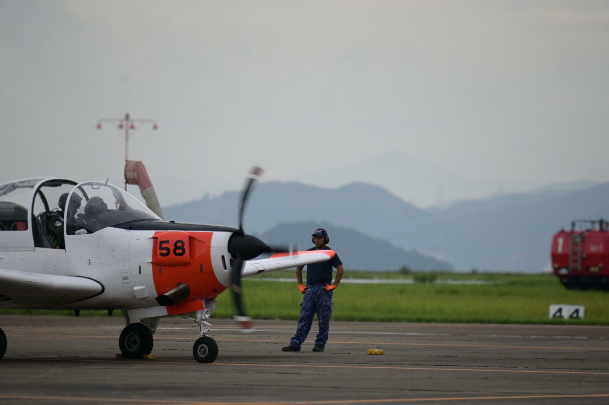 小月航空基地駐機場(エプロン)の様子