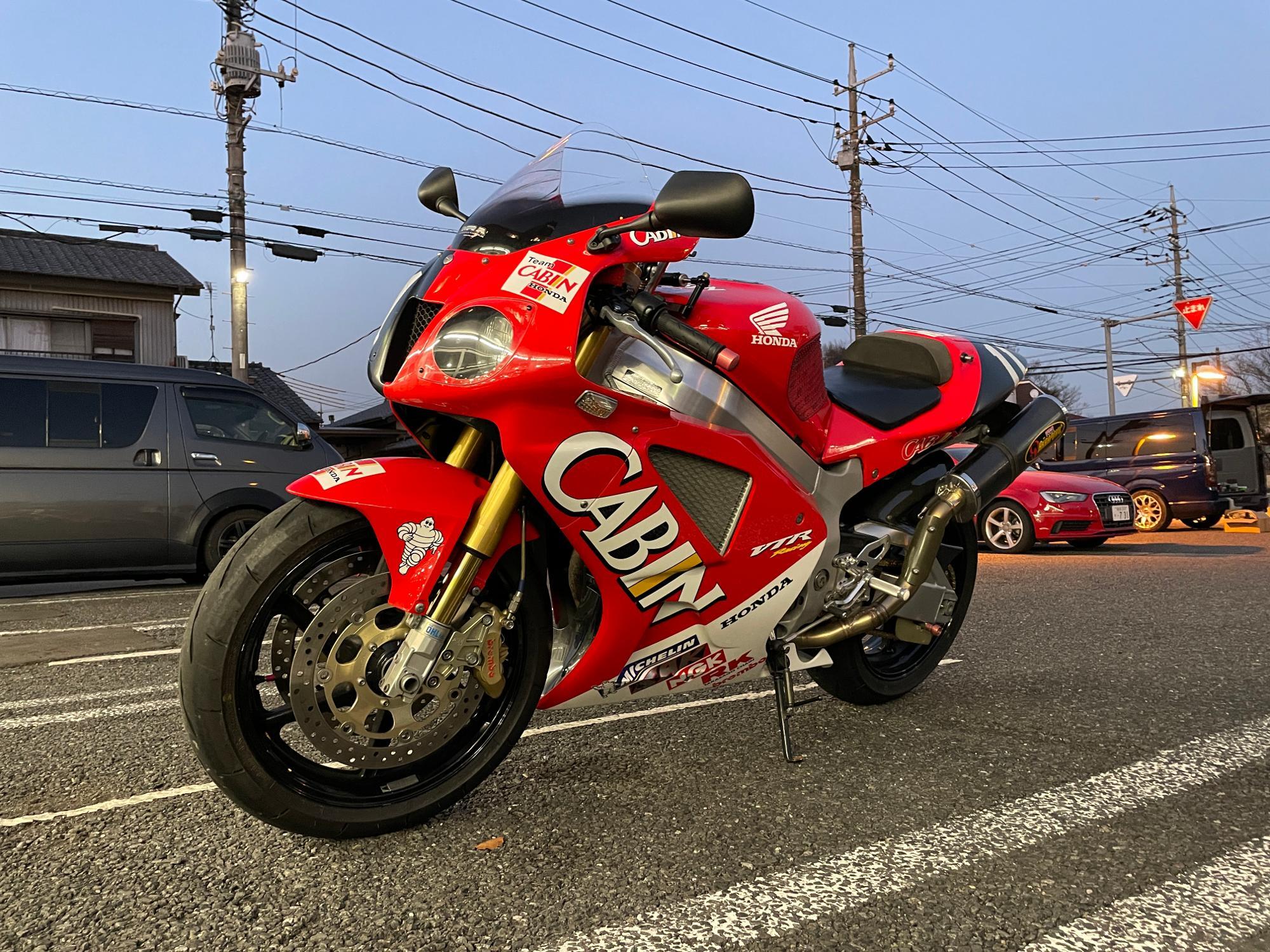 カスタムが施されたVTR1000SP-1