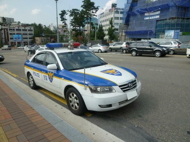 韓国のパトカーのイメージ画像