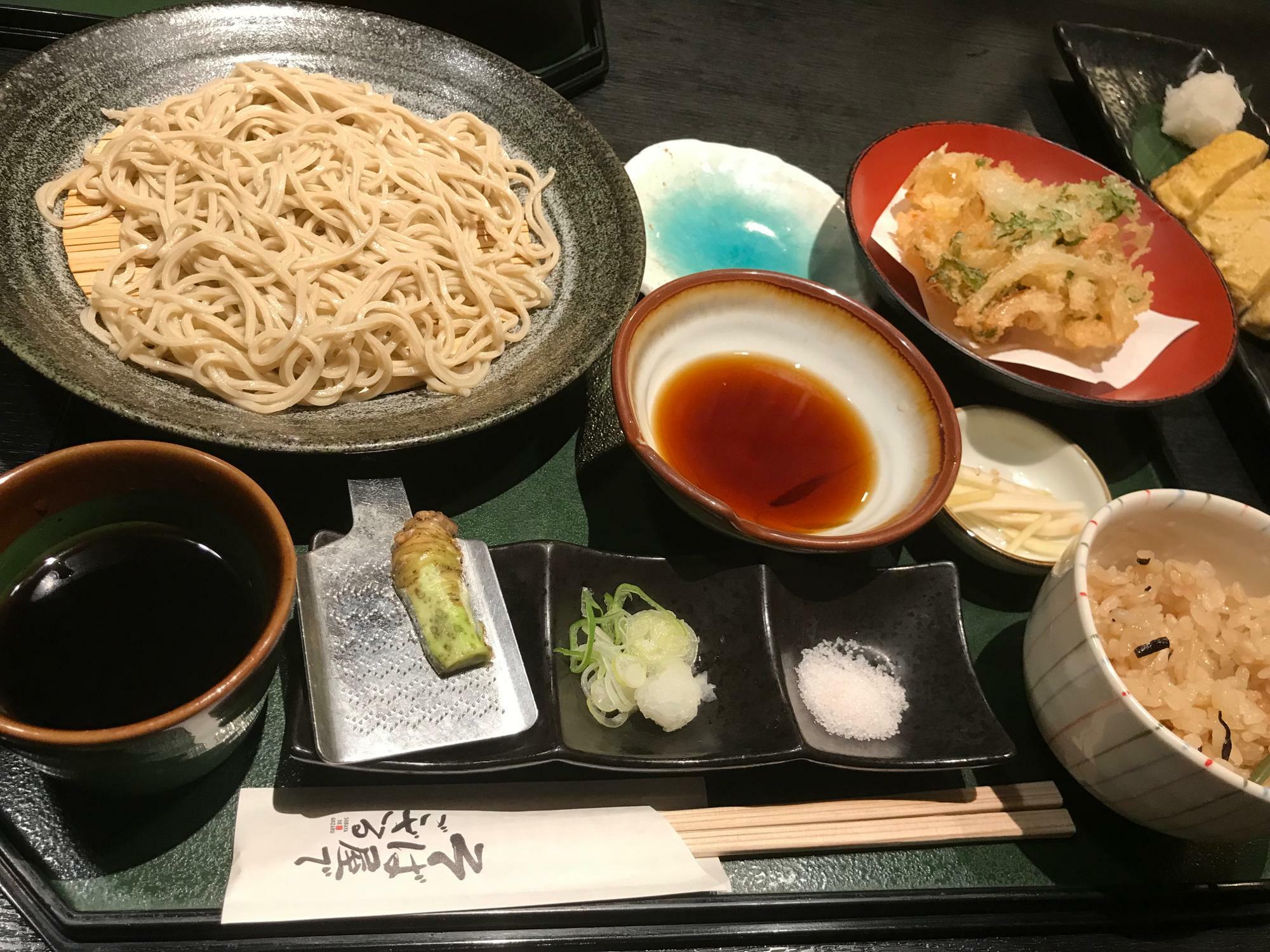 天ぷら蕎麦セット　１５００円（税込）